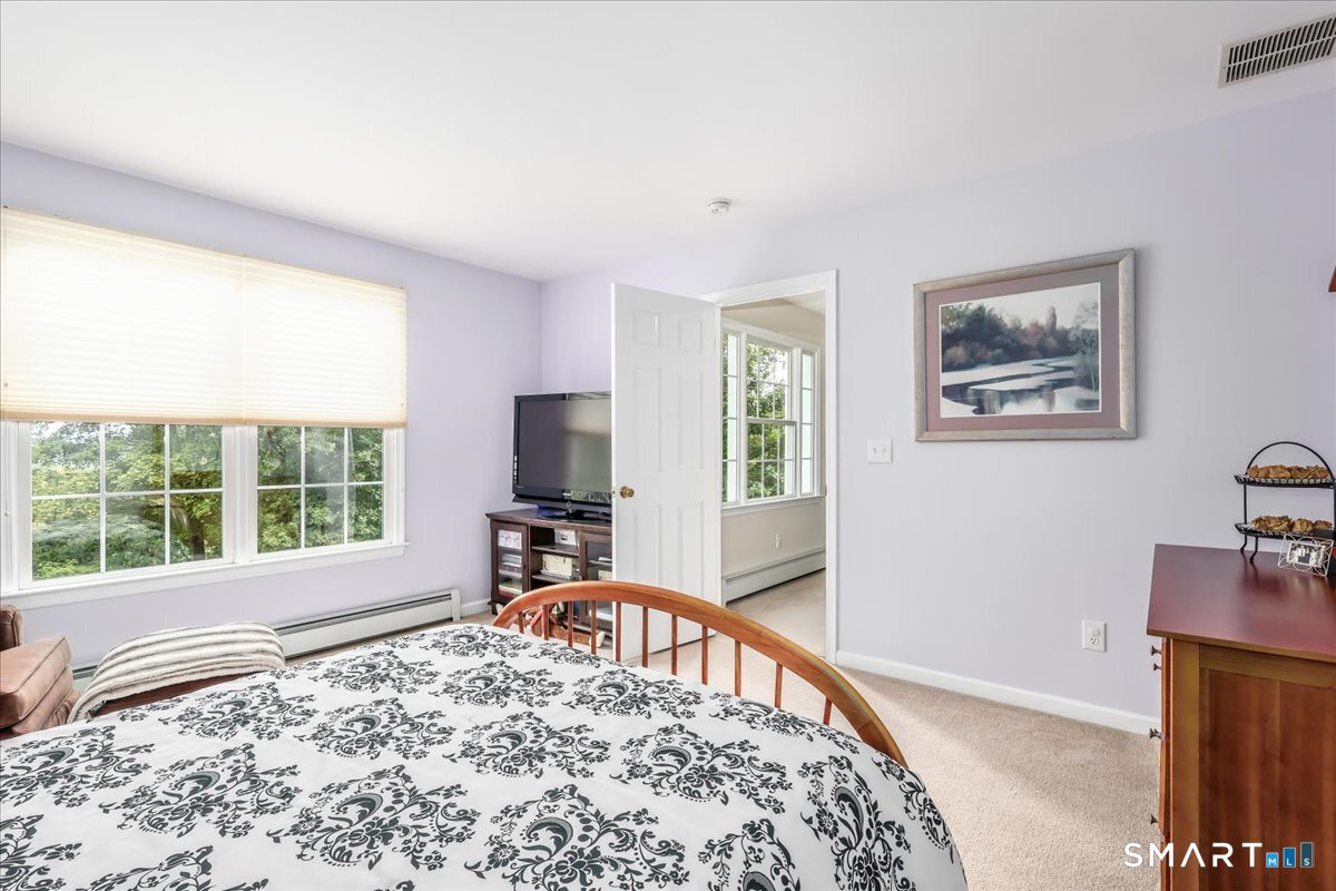 57 Meadowood Drive photo 31