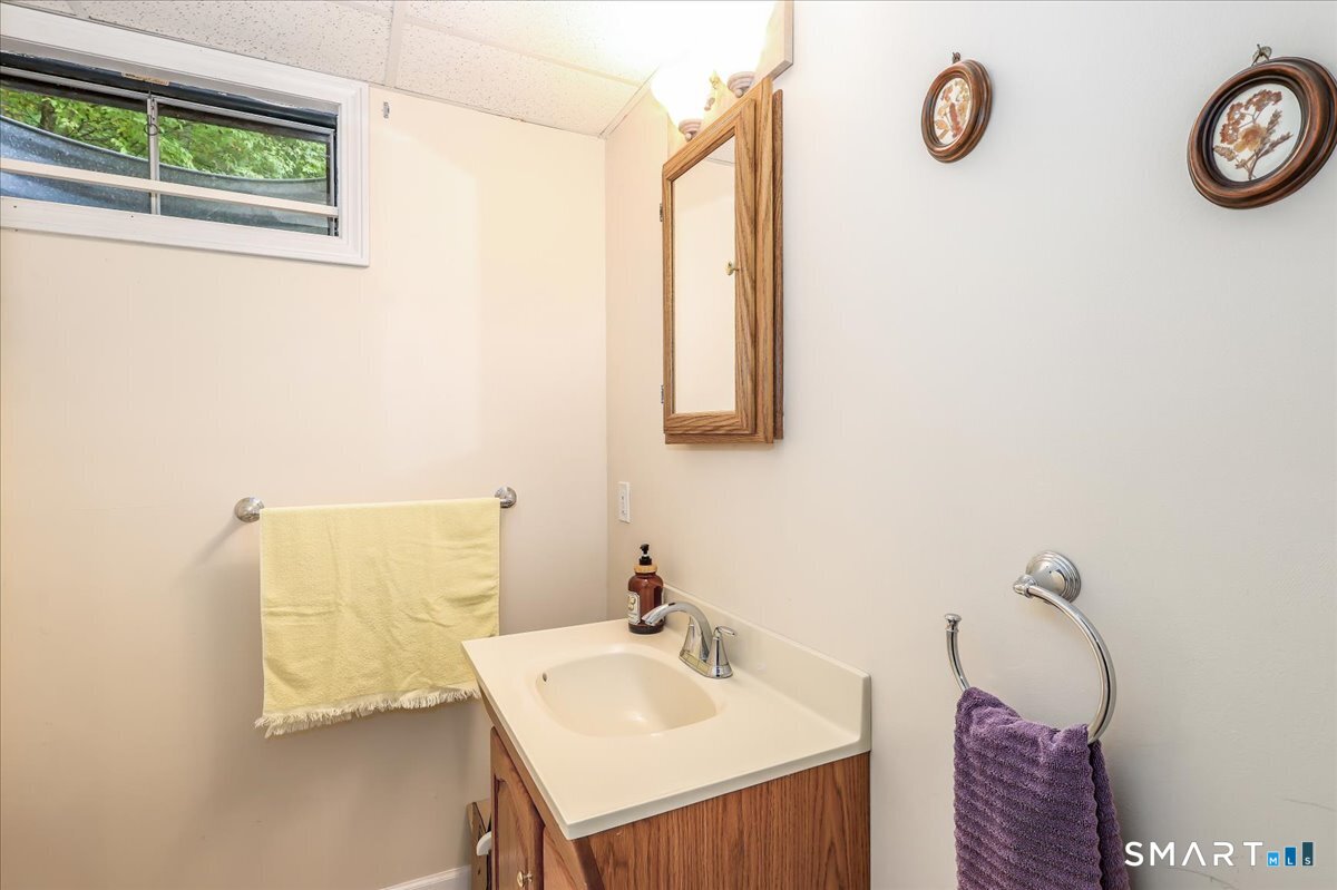 57 Meadowood Drive photo 35