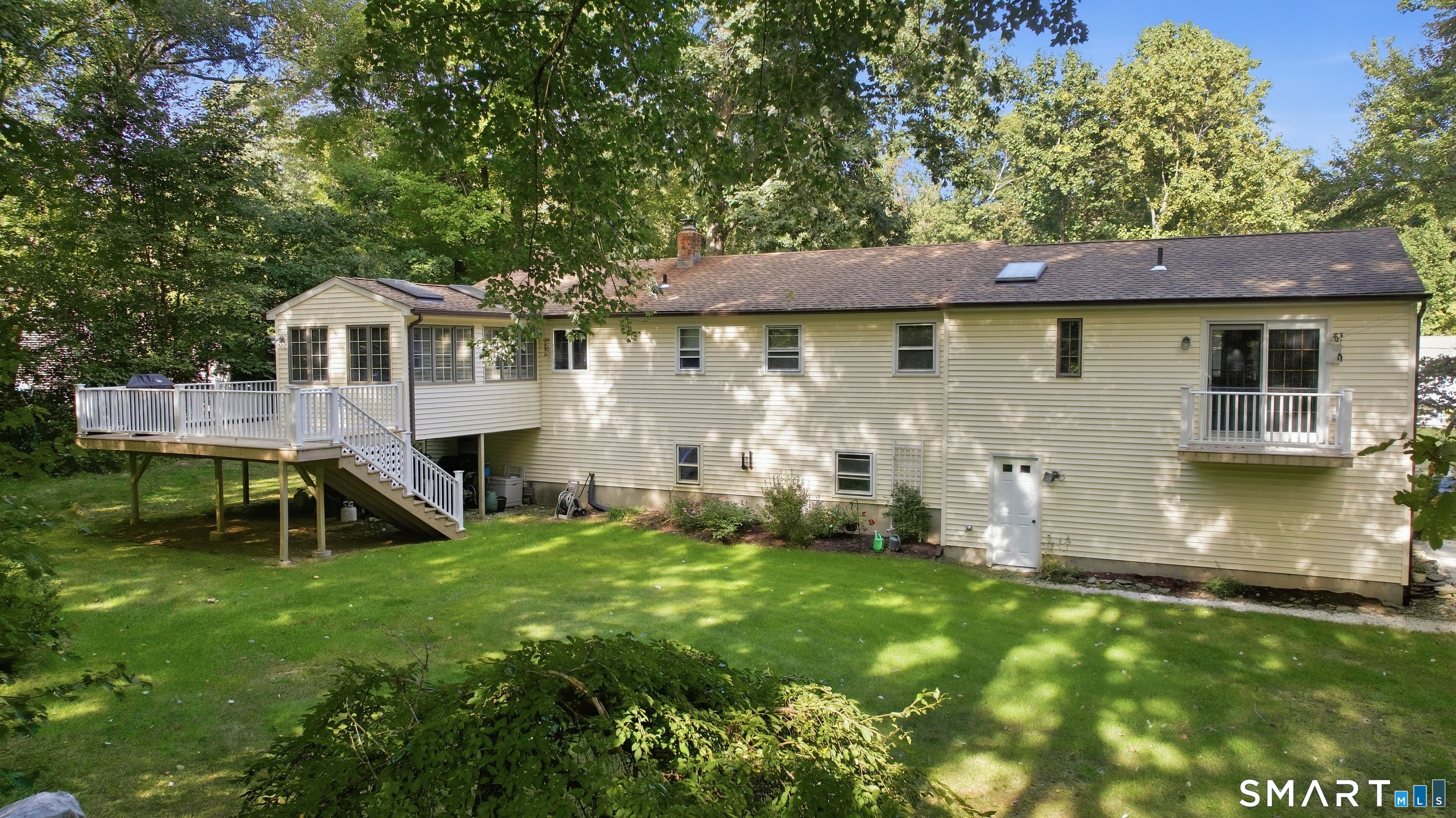 19 Crestwood Drive photo 34