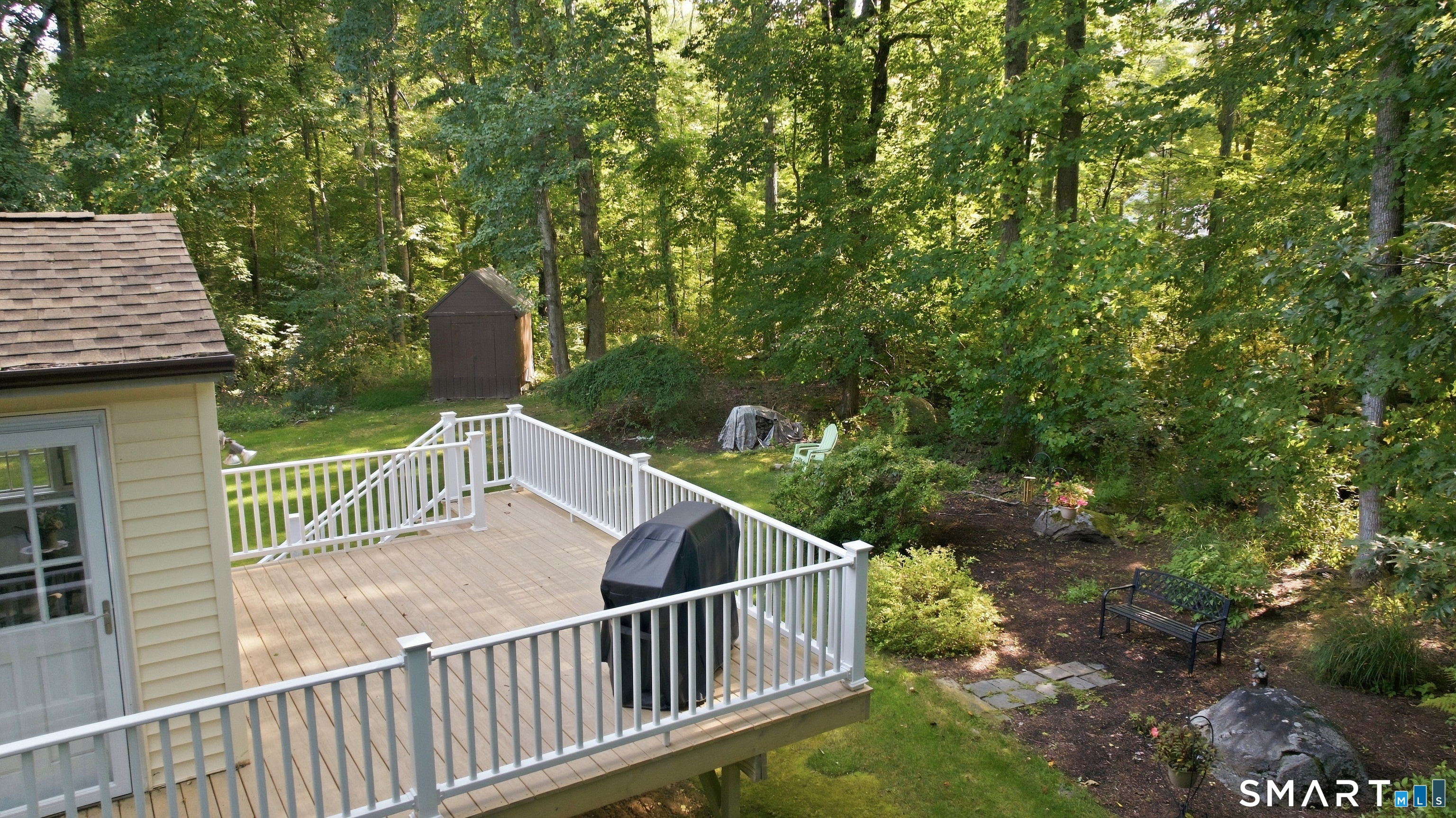 19 Crestwood Drive photo 36