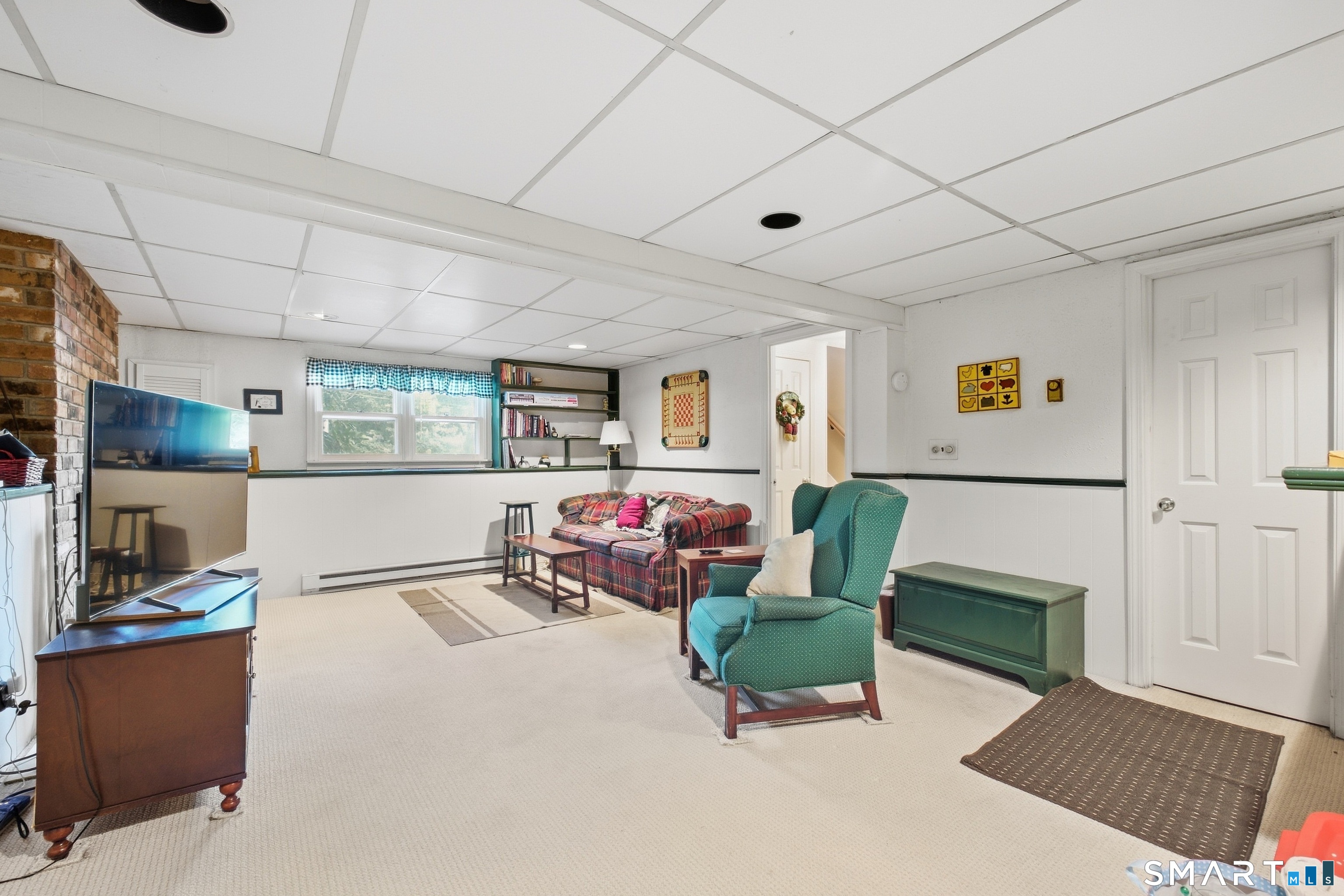 19 Crestwood Drive photo 32