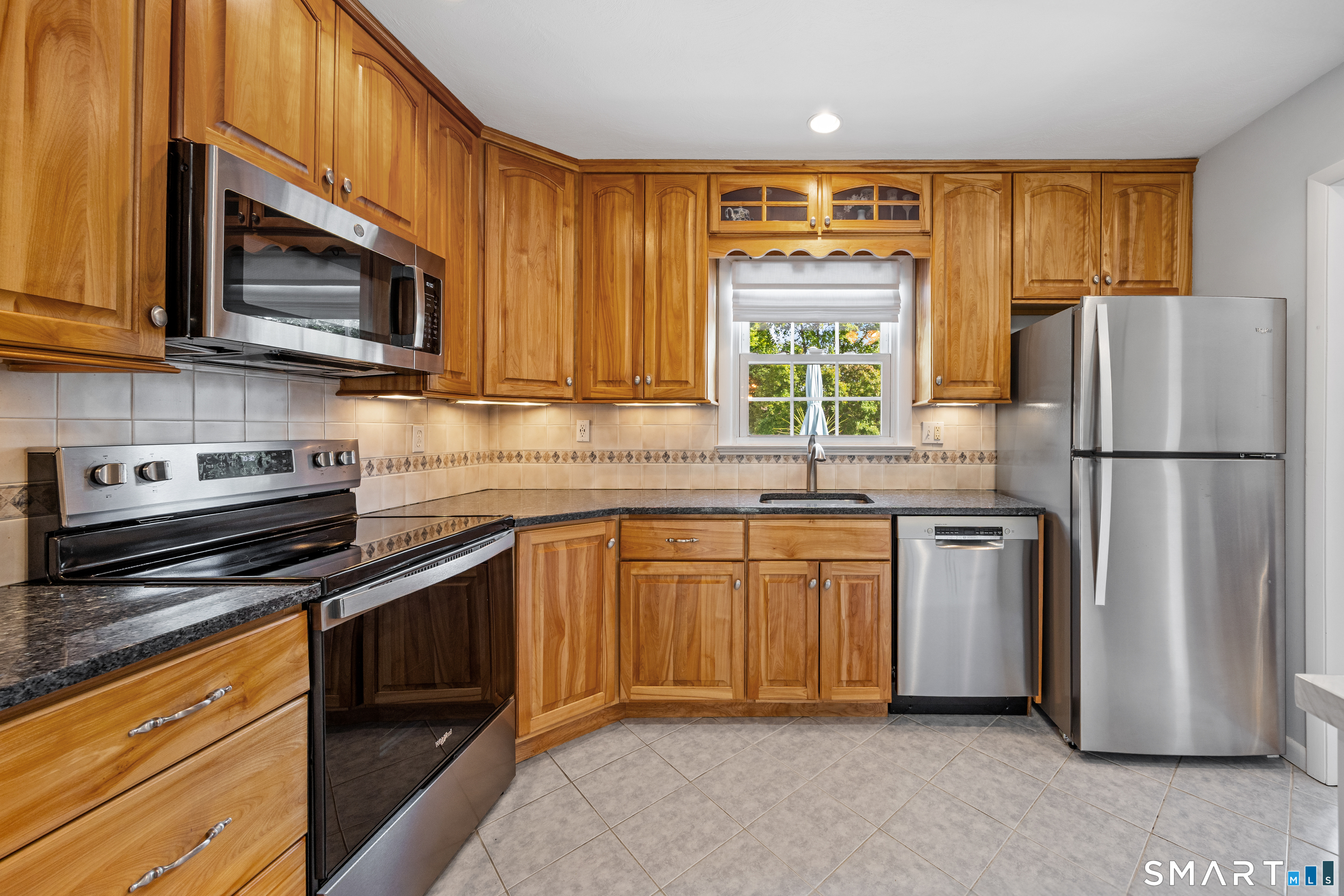 18 Sharon Drive photo 11