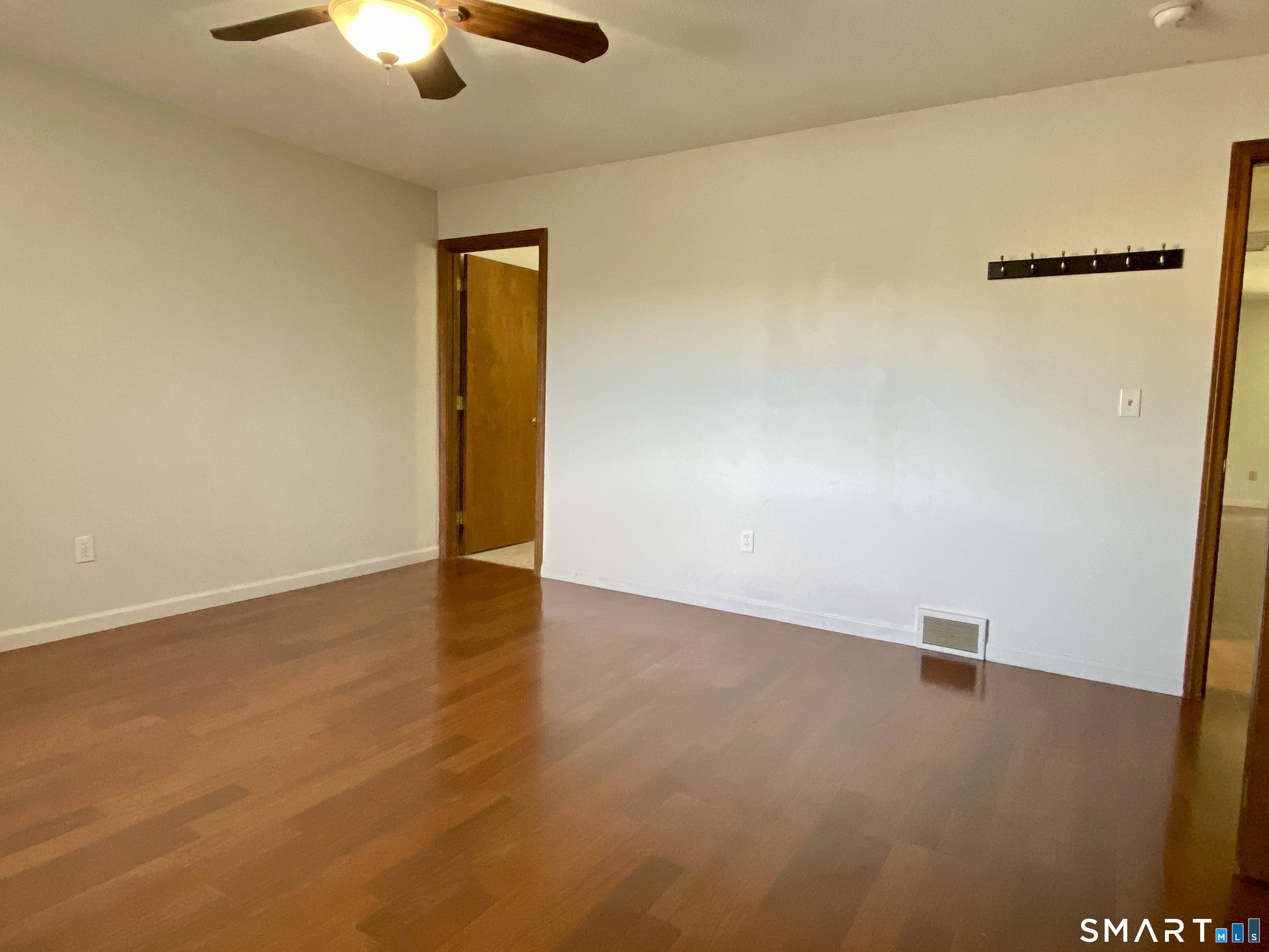 1104 Summer Hill Drive Unit #1104 photo 9