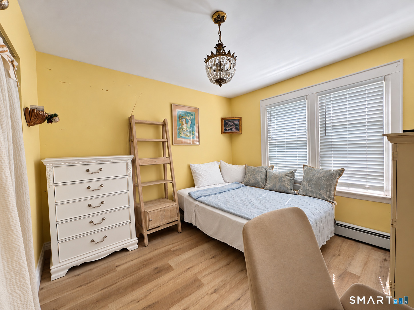 561 Savin Avenue photo 11