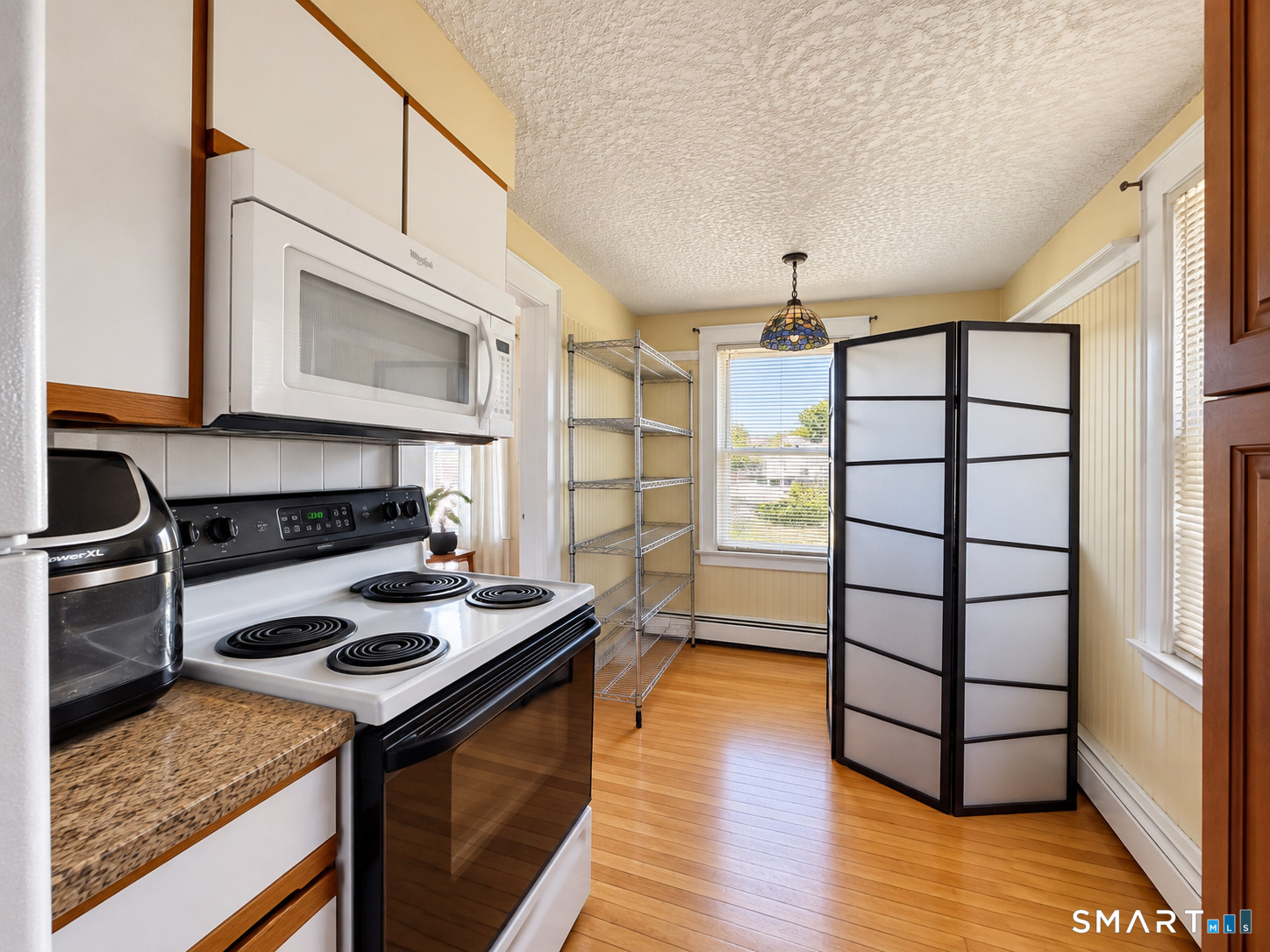 561 Savin Avenue photo 15