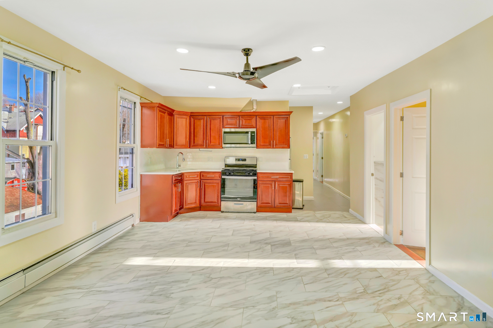 27 Walnut Avenue Unit #2 photo 2