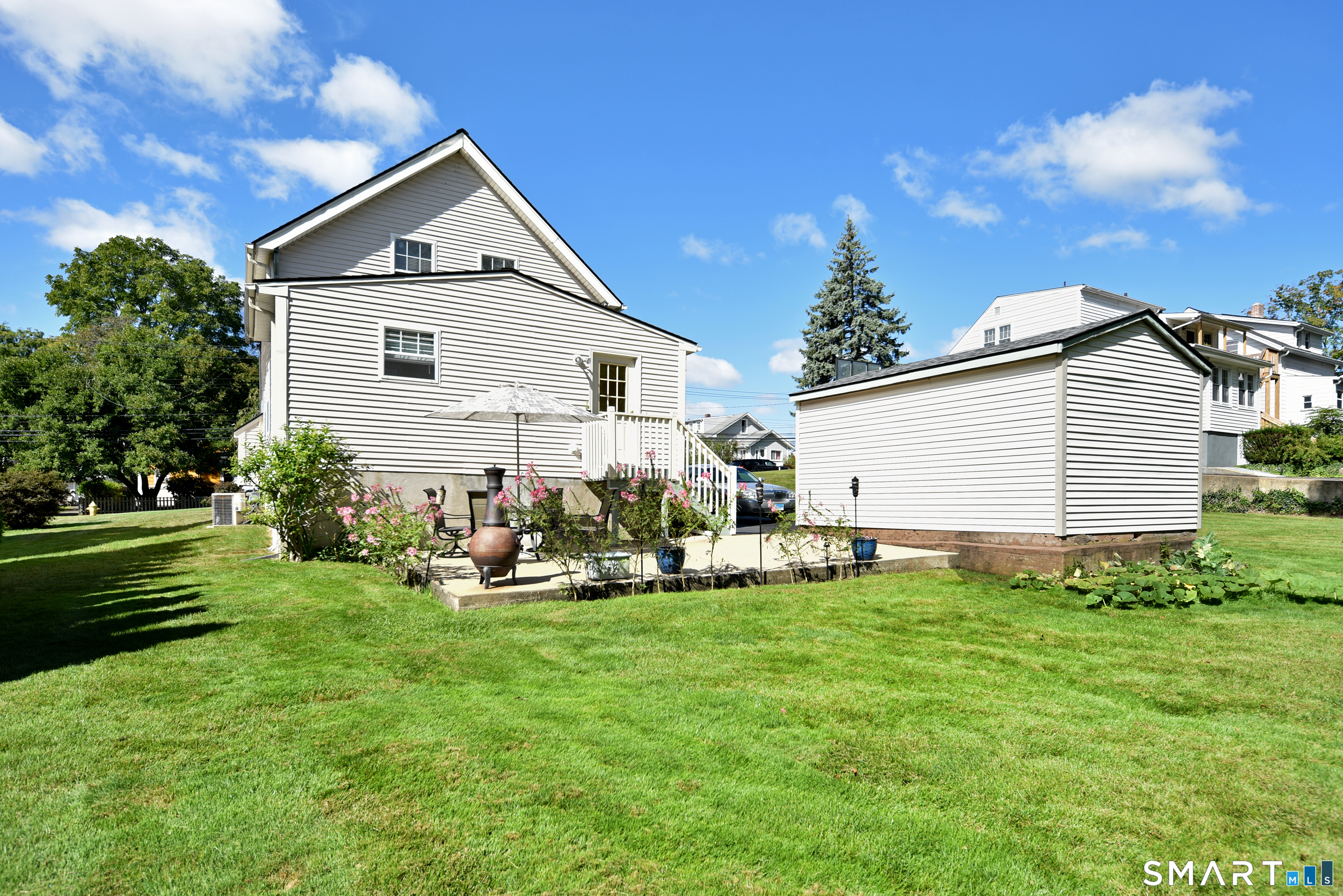 75 Laurel Street photo 17