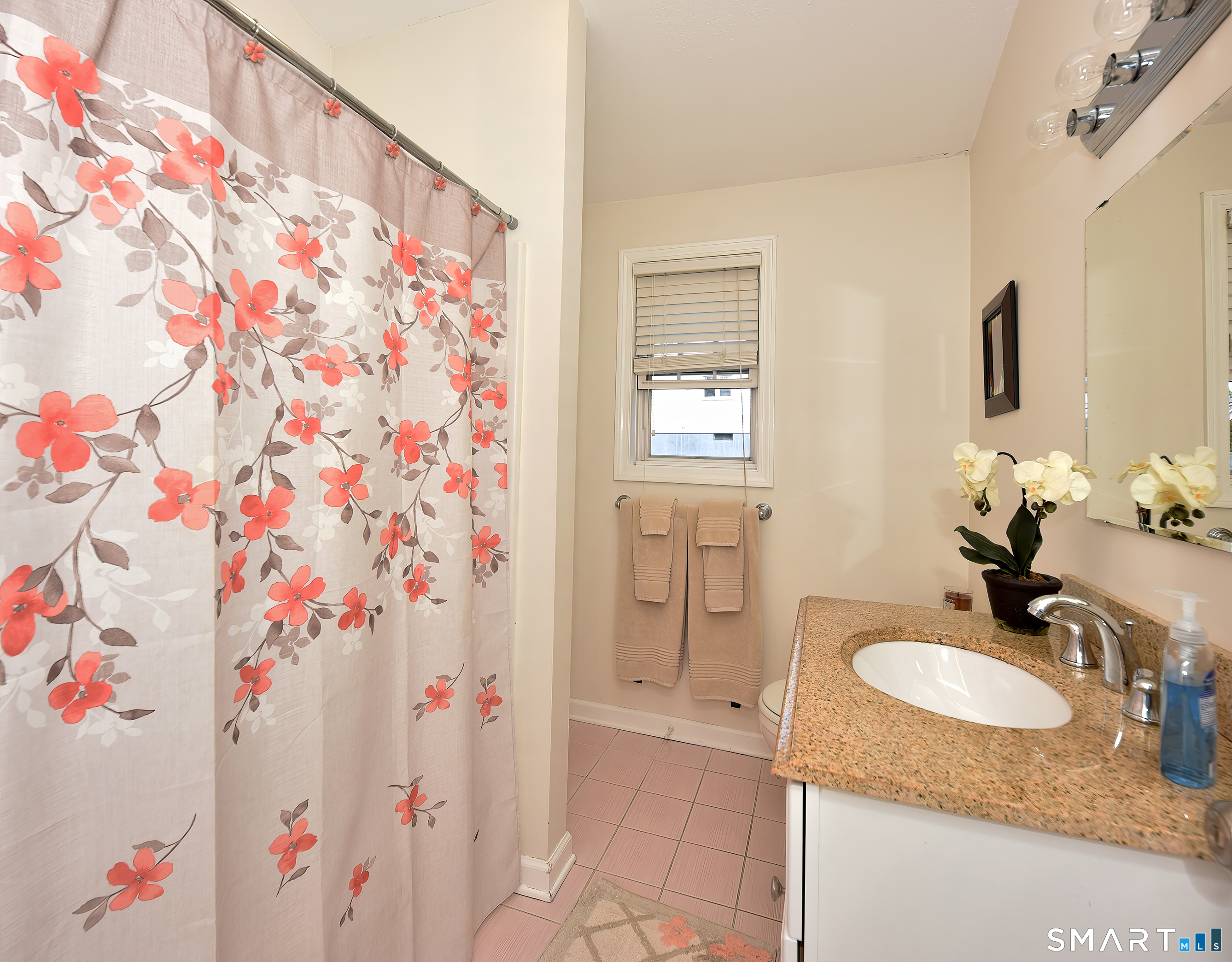 75 Laurel Street photo 14