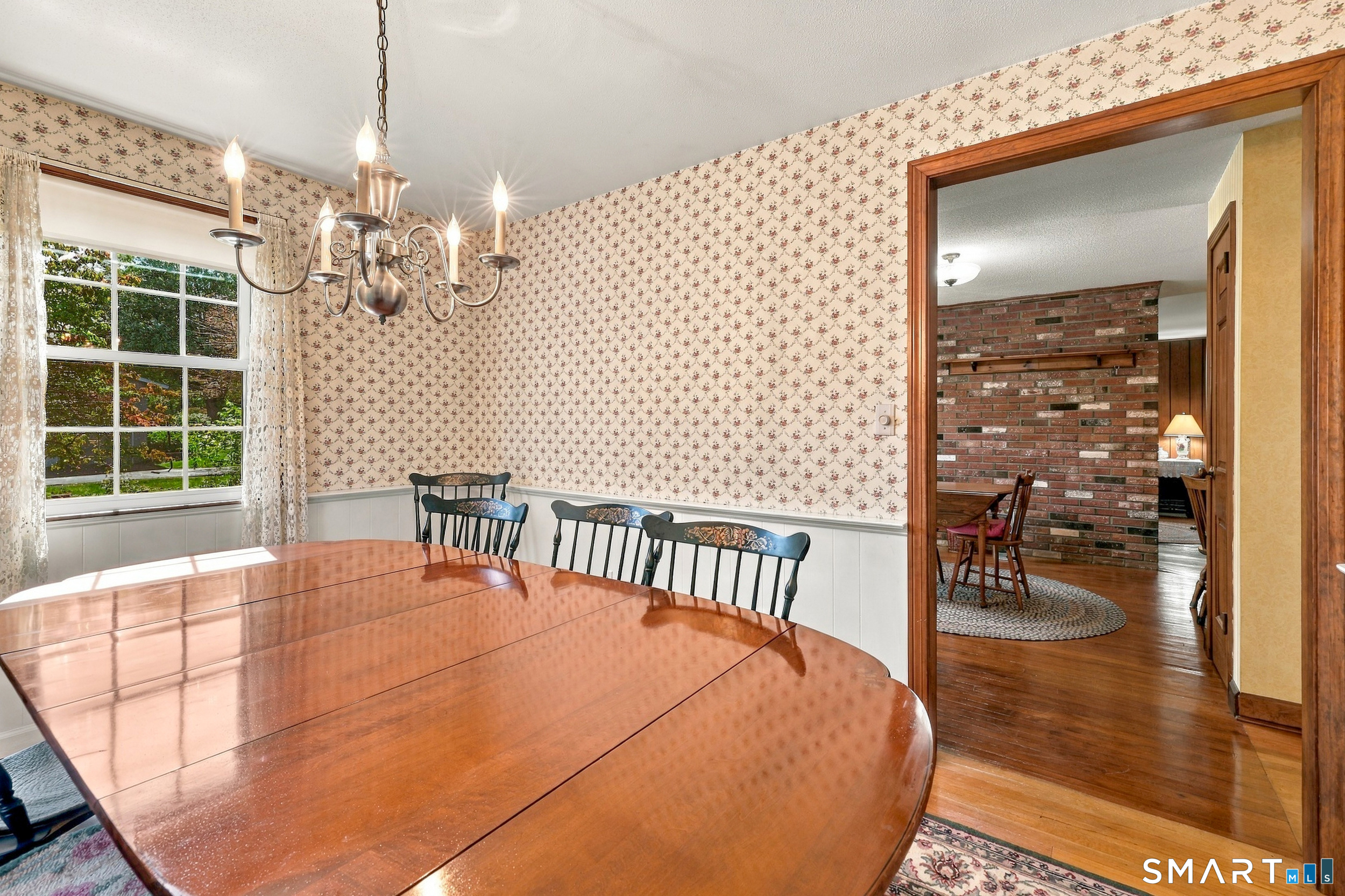 586 Laning Street photo 14
