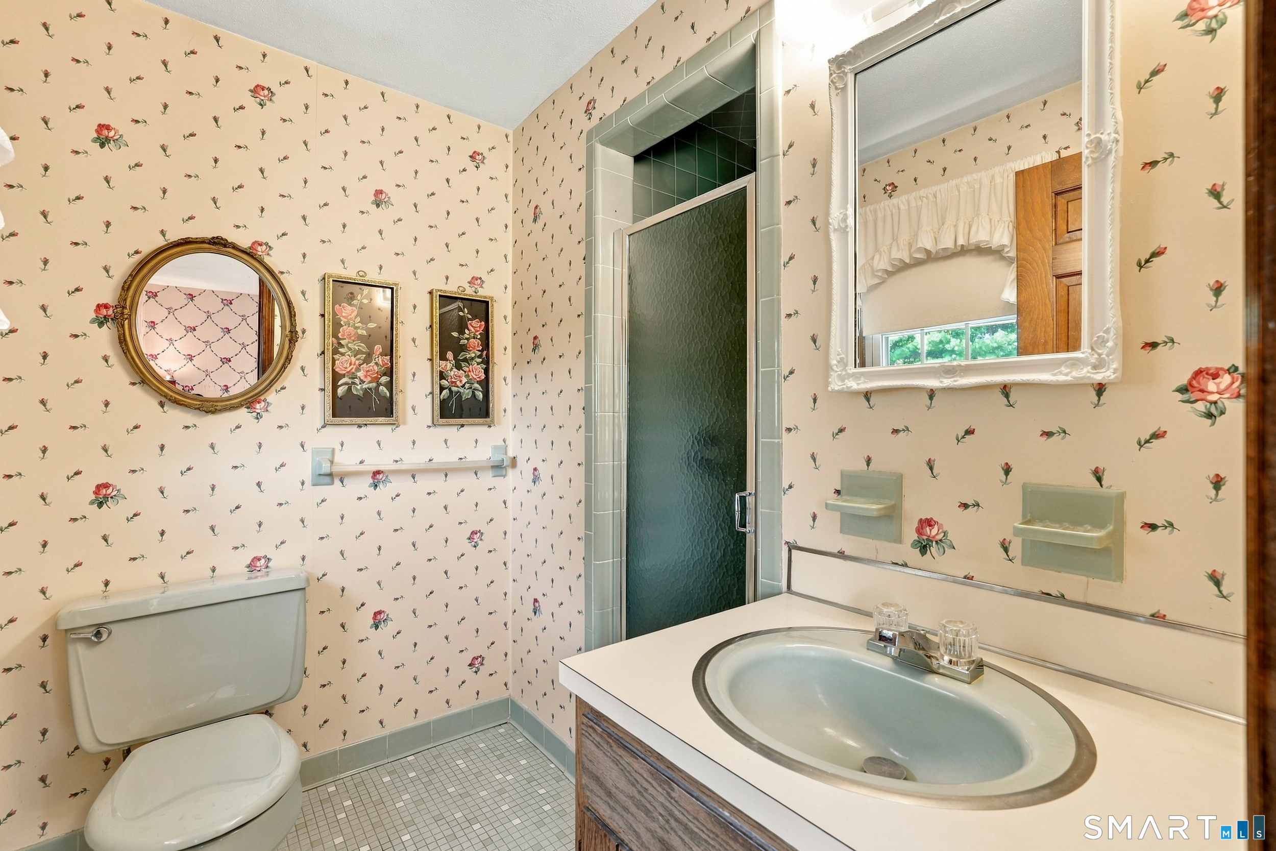 586 Laning Street photo 20