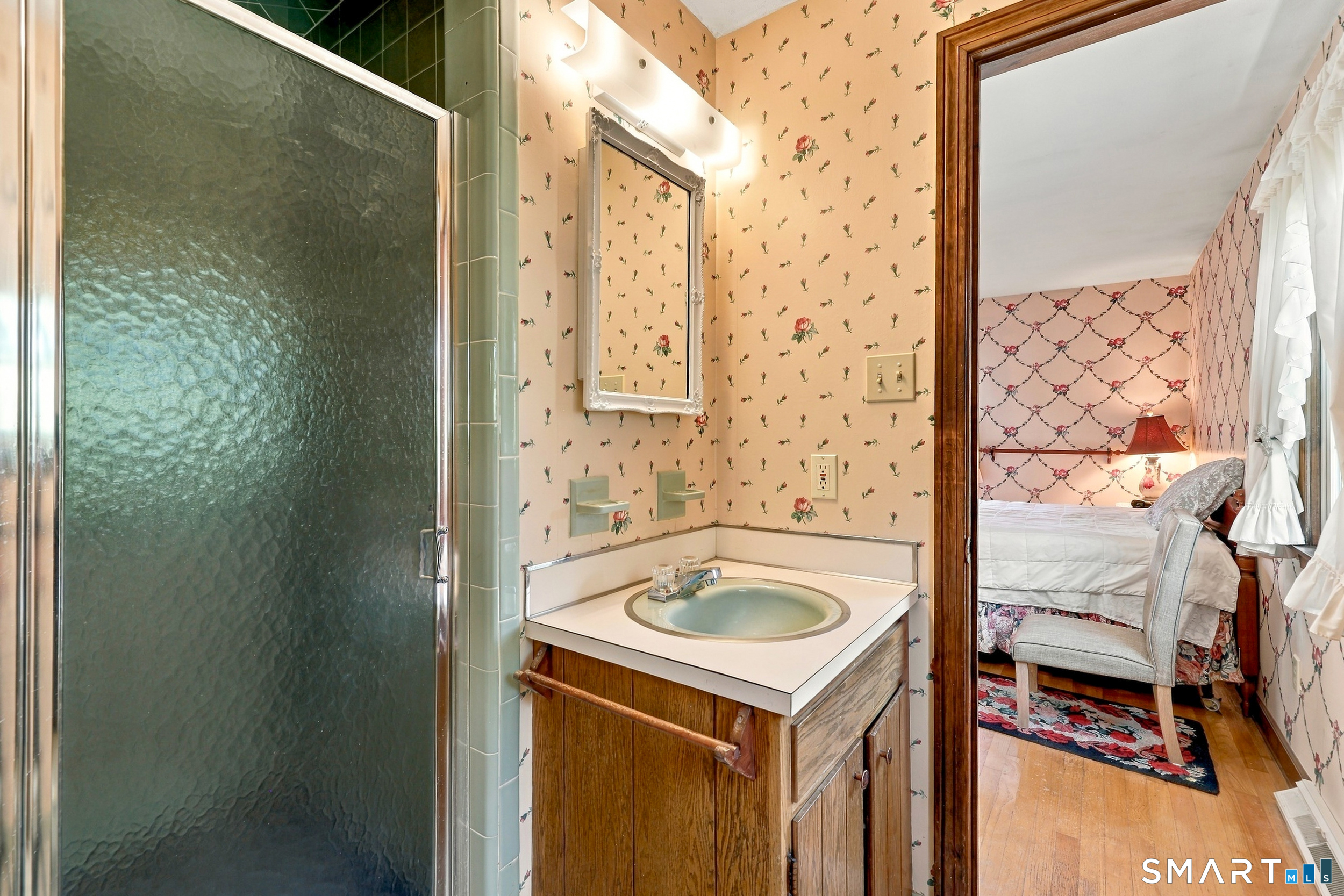 586 Laning Street photo 21