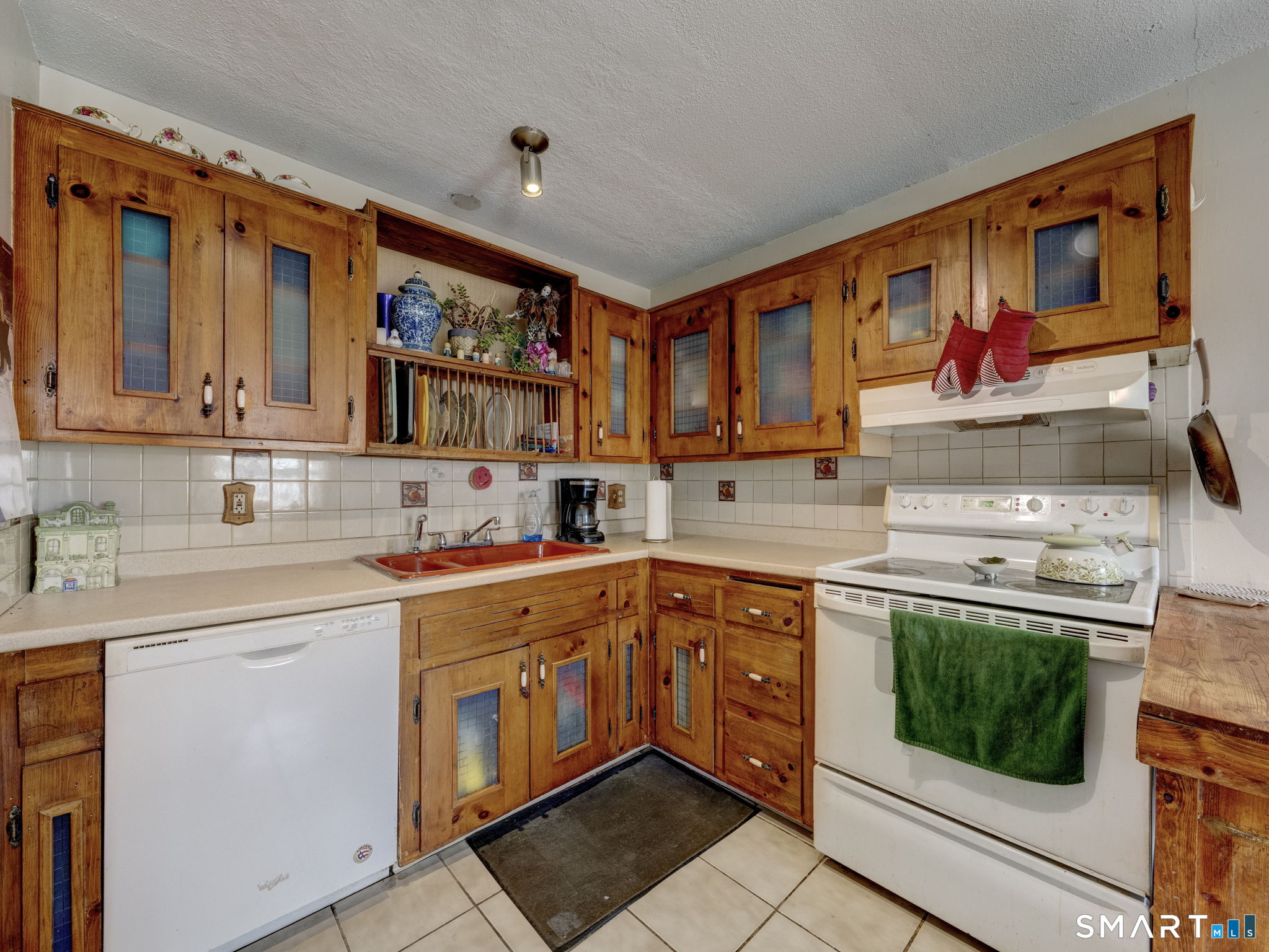 1754 Main Street photo 8