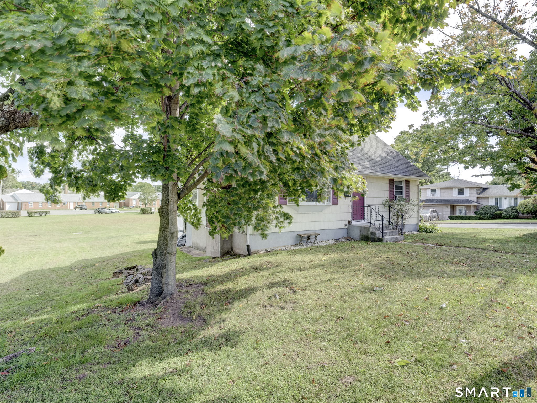 1754 Main Street photo 3