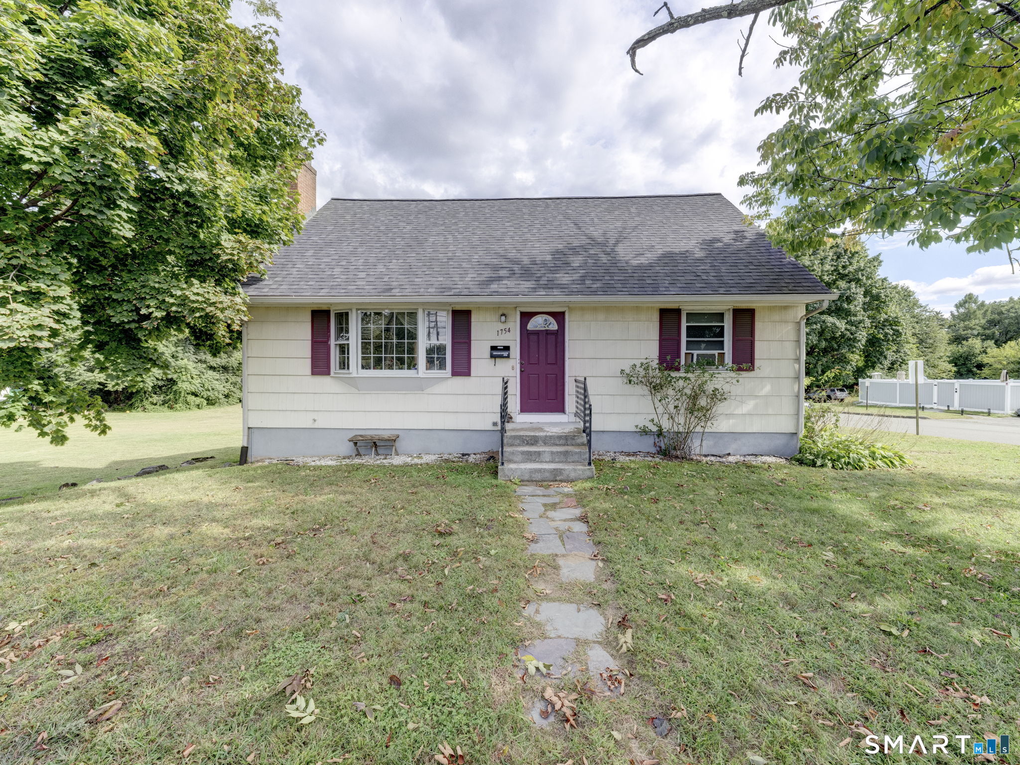 1754 Main Street photo 2