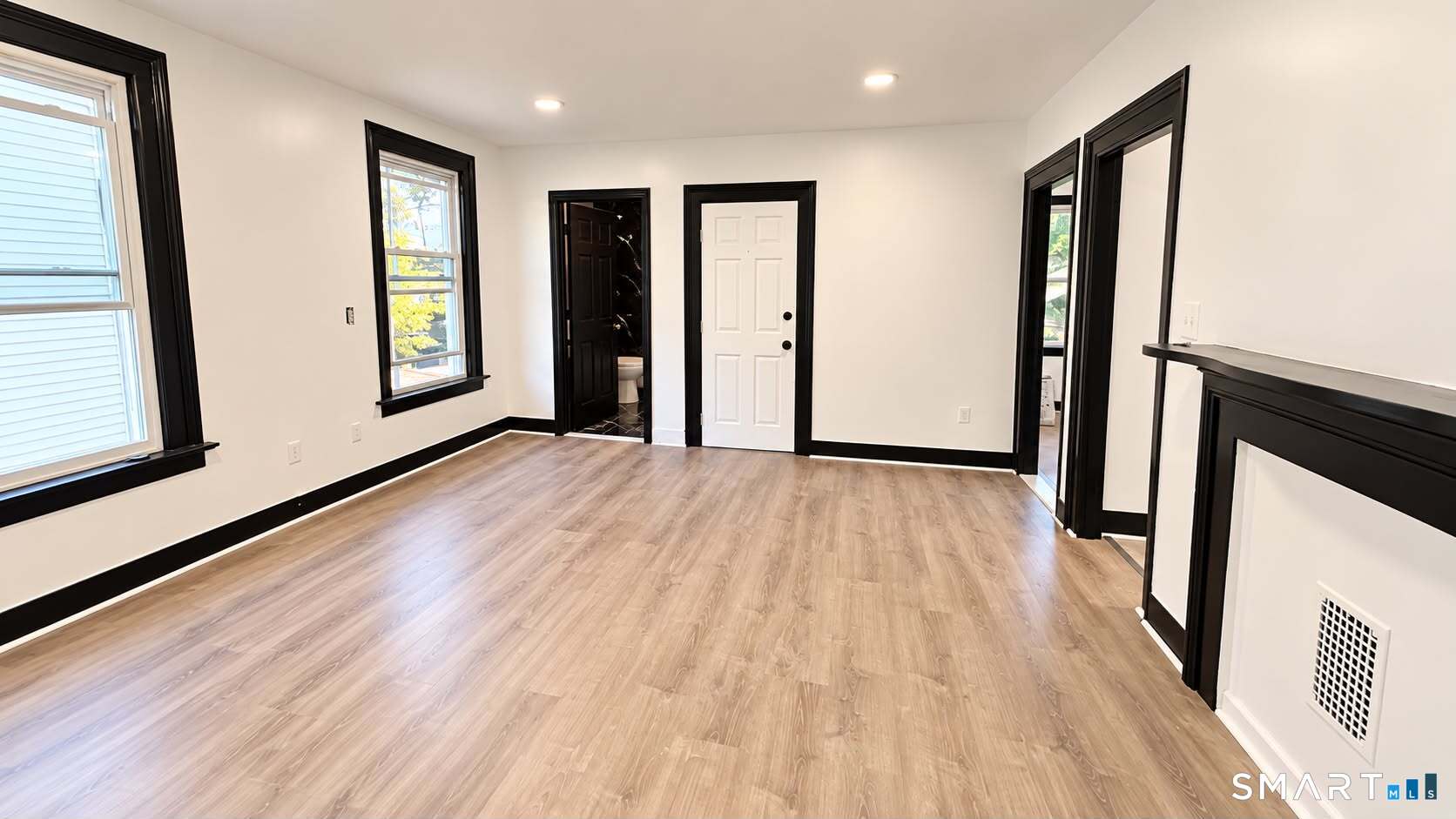 6 Gilbert Avenue photo 2
