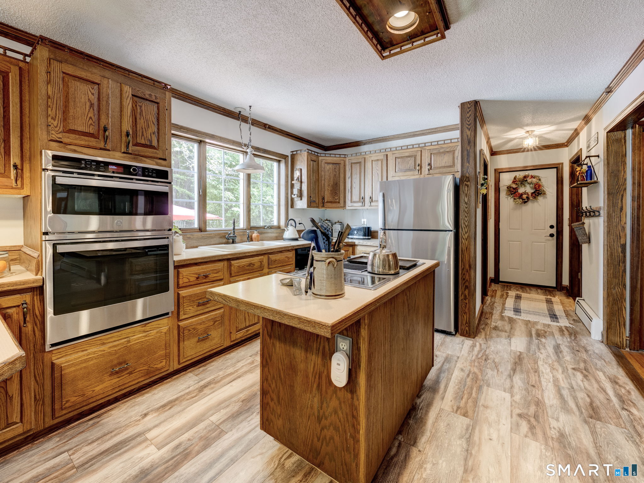 8 Fenton Bluffs Drive photo 10