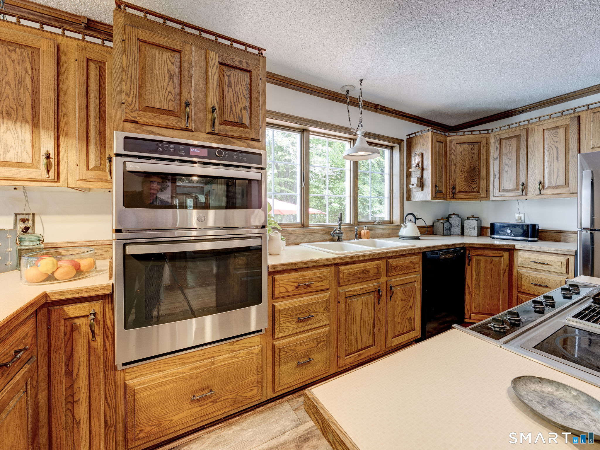 8 Fenton Bluffs Drive photo 11