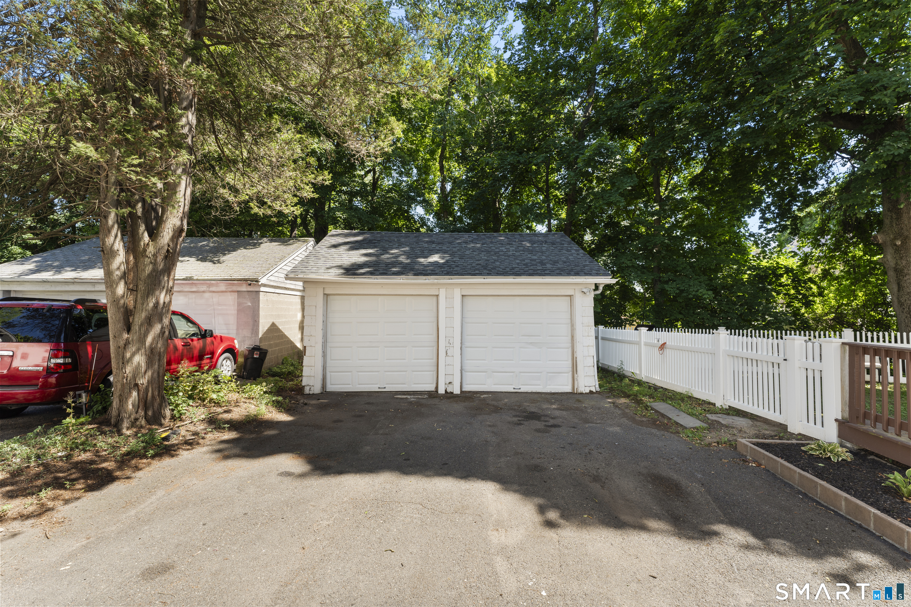 41 Grasso Terrace photo 23