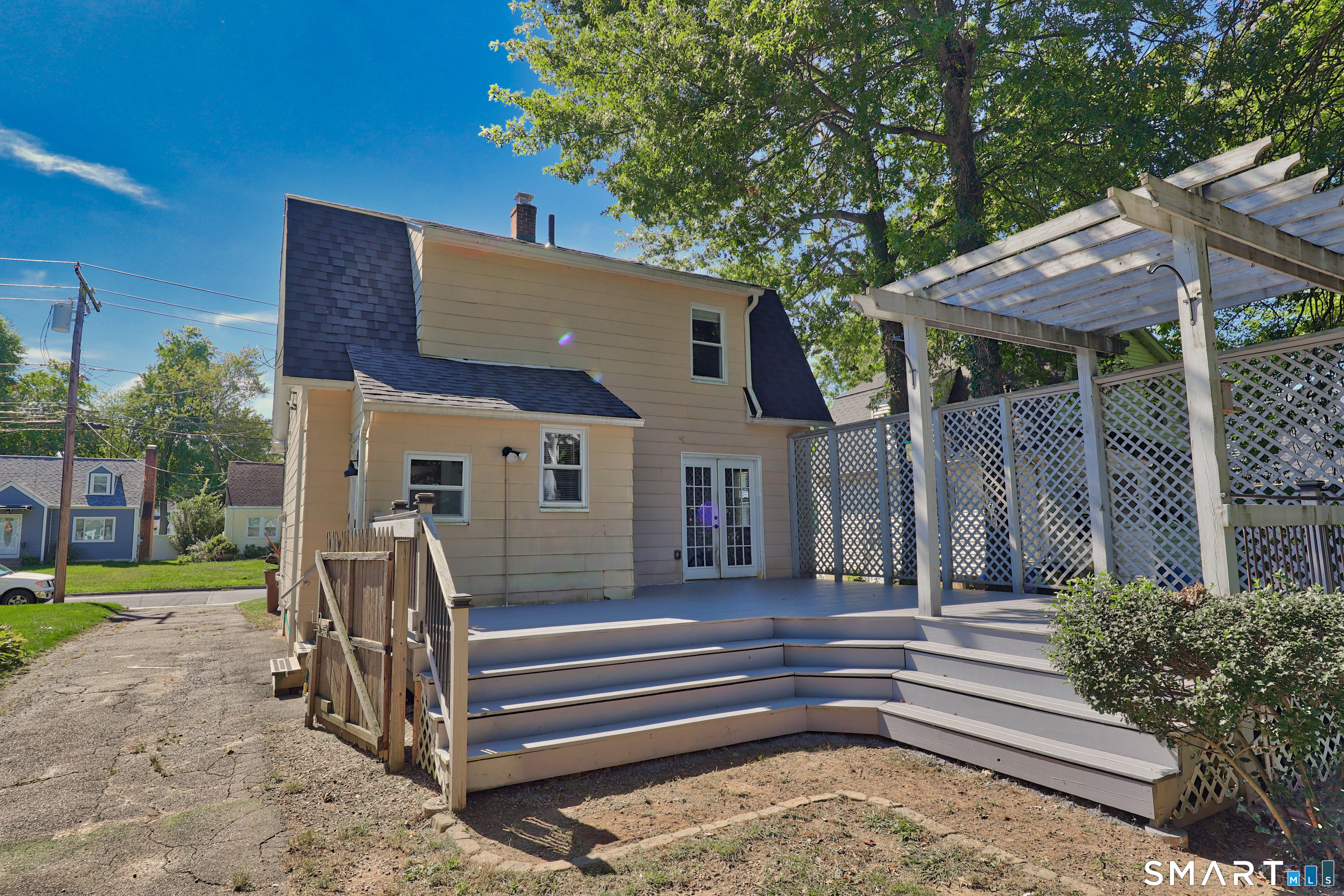 118 Englewood Avenue photo 29