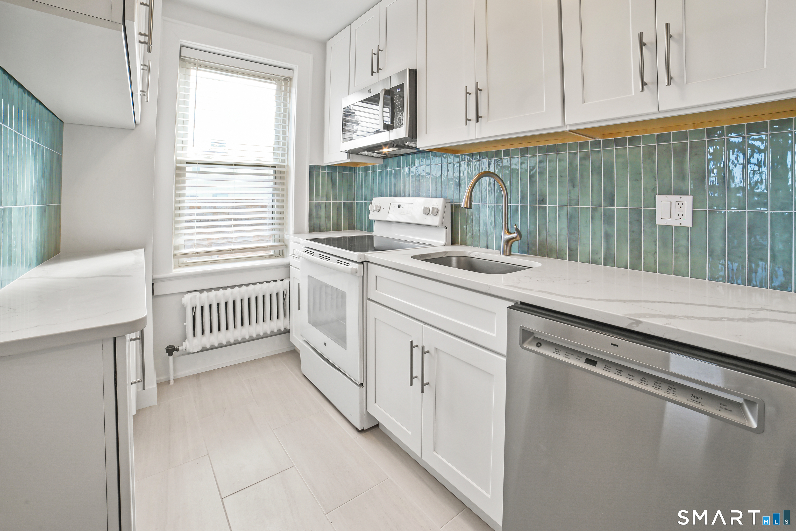 Foto 6 de Condominio en renta en 218 Bedford Street #3F, Stamford, CT — $2,975/mes
