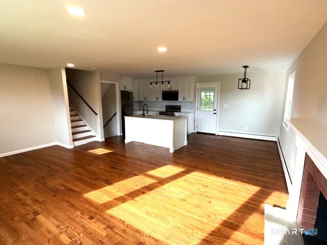 19 Winthrop Boulevard photo 12