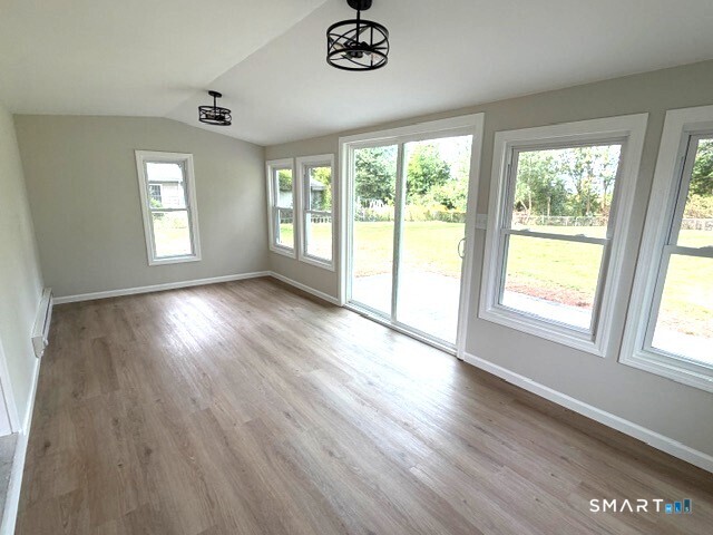 19 Winthrop Boulevard photo 16