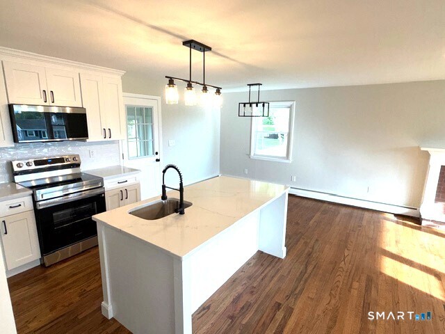 19 Winthrop Boulevard photo 35
