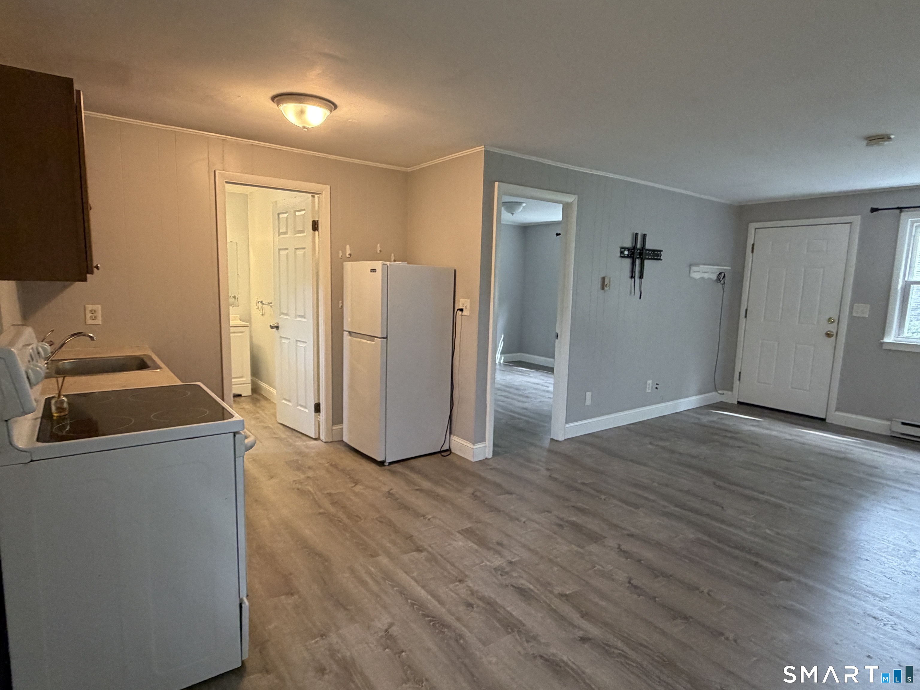 54 Monroe Street photo 5