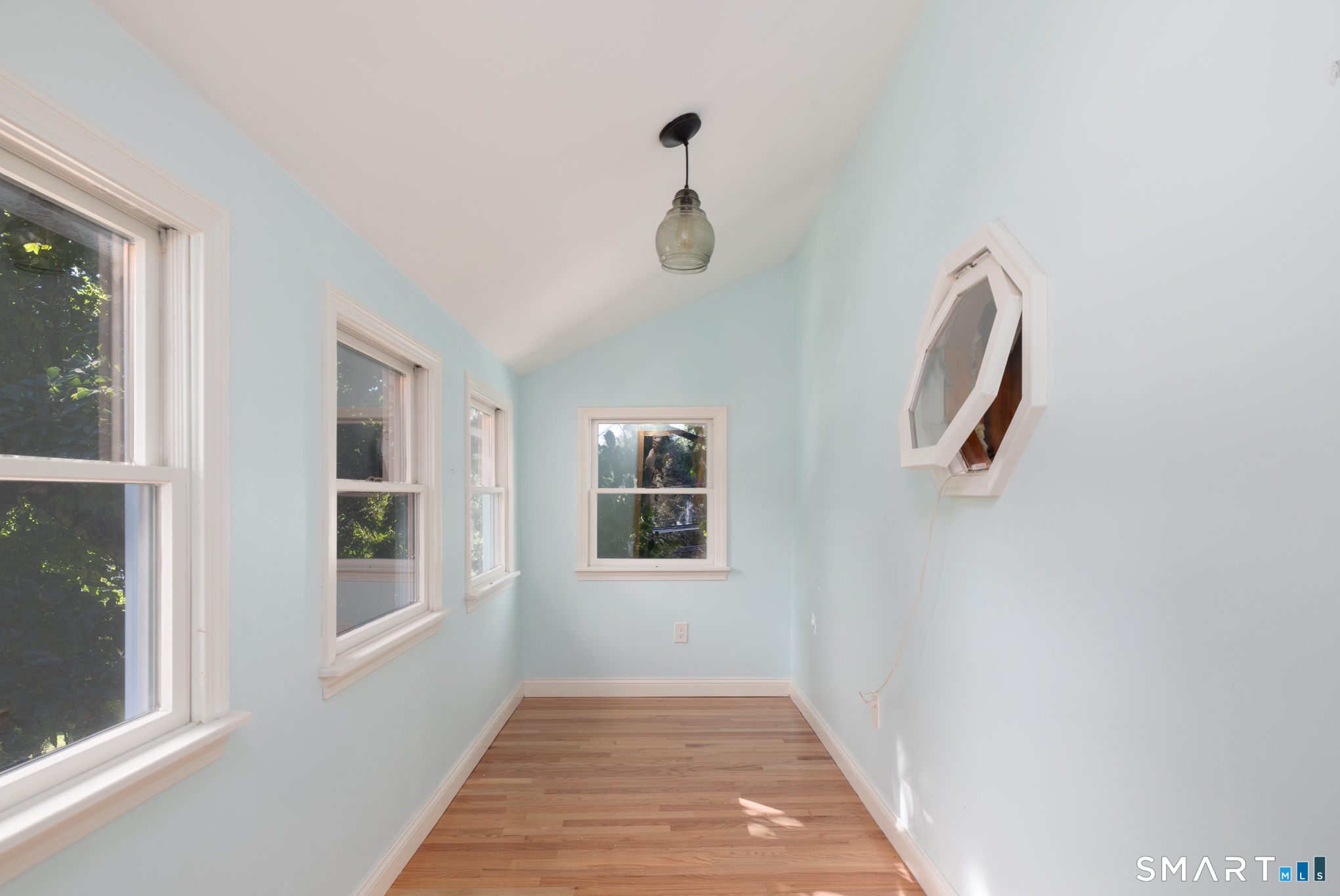 57 Sunnyside Avenue photo 17