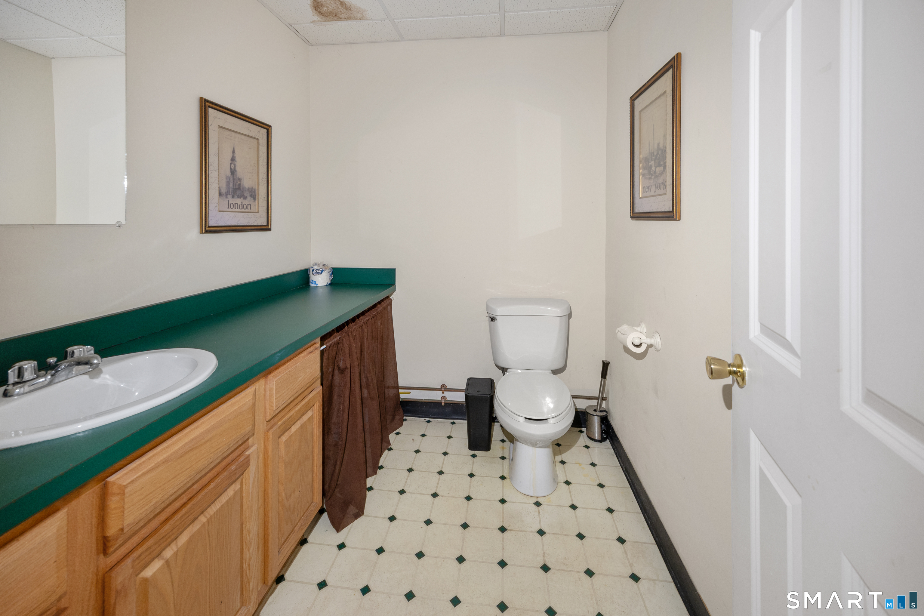 250 porter Street photo 7
