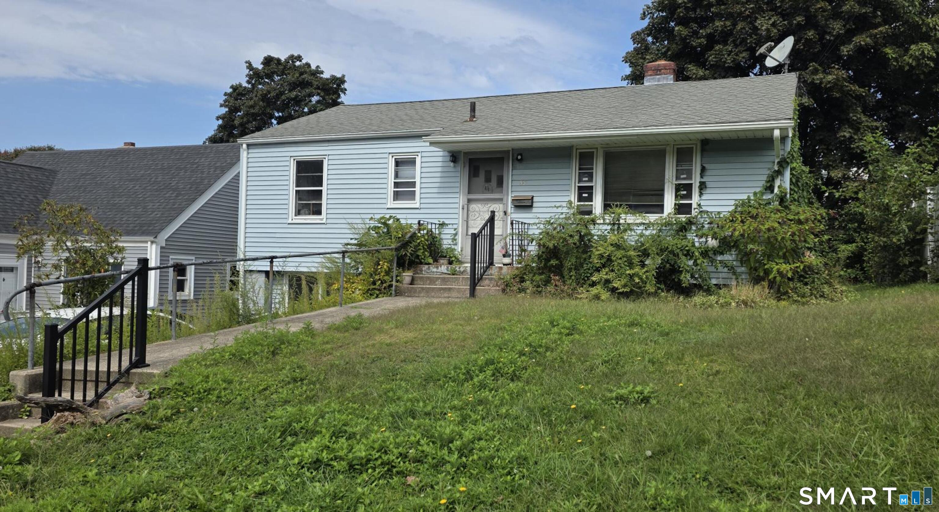 Photo 1 of Single family home for sale at 35 Sunset St, New London, CT 06320 | MLS# 24209927 | Listing updated on 2026-10-03
