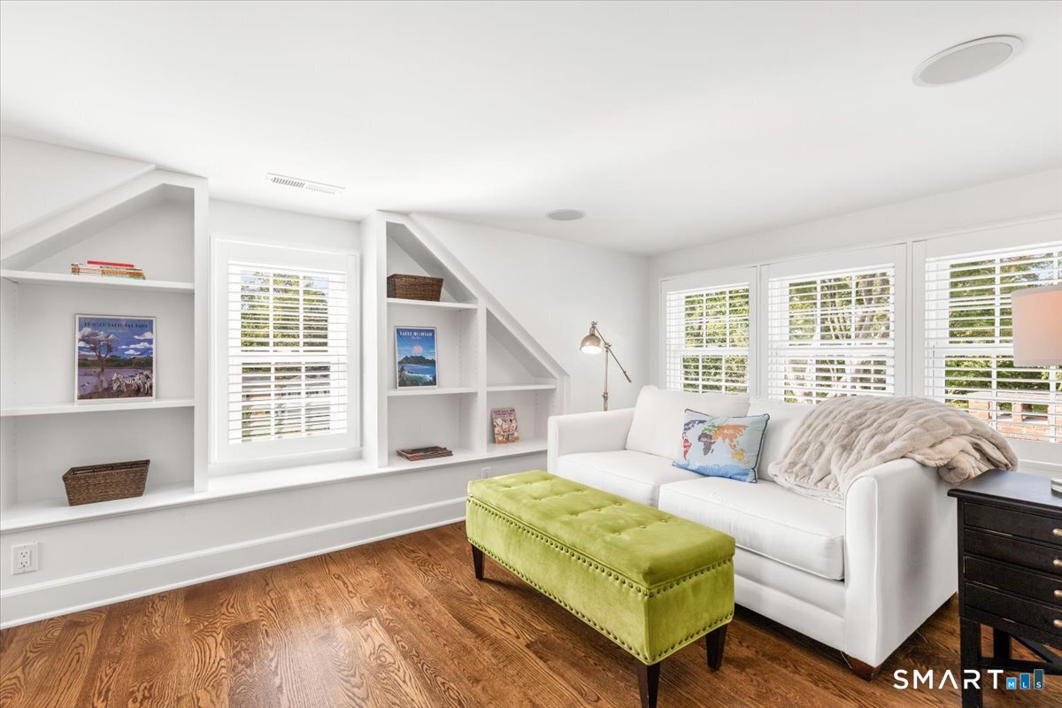 284 Park Street photo 29