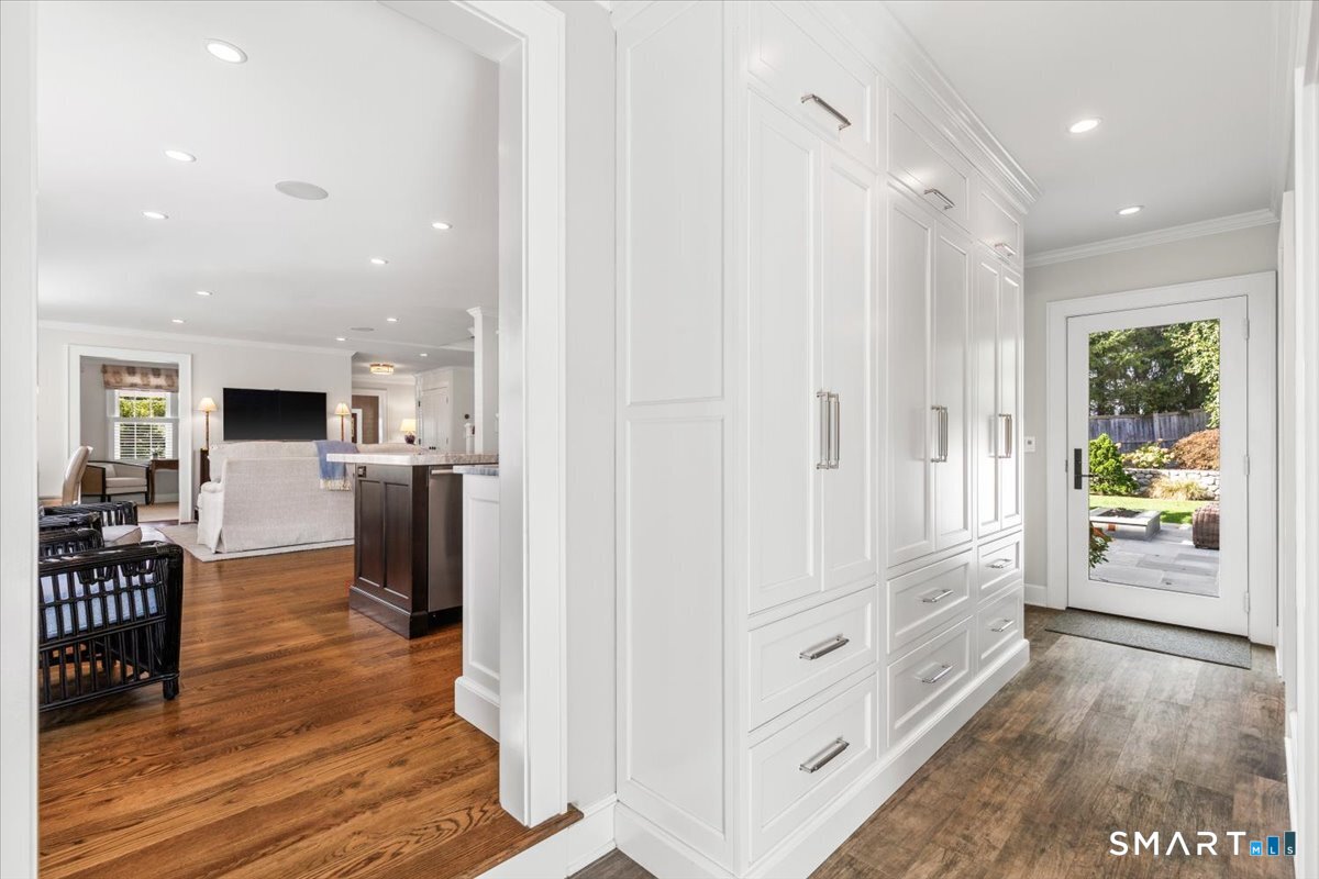 284 Park Street photo 18