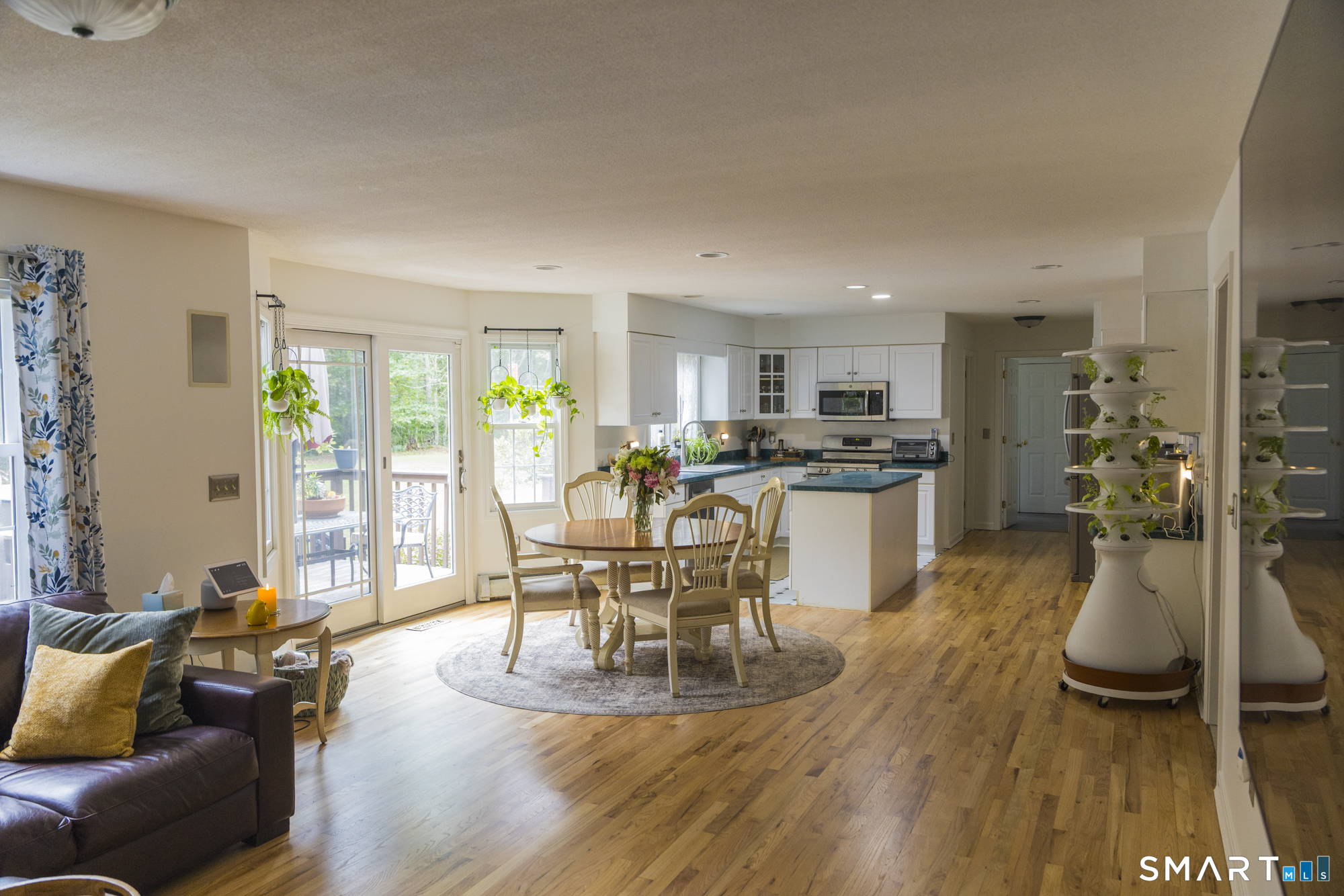 Photo 3 of Single family home for sale at 45 Deerfield Dr, Guilford, CT 06437 | MLS# 24194216 | Listing updated on 2026-10-07