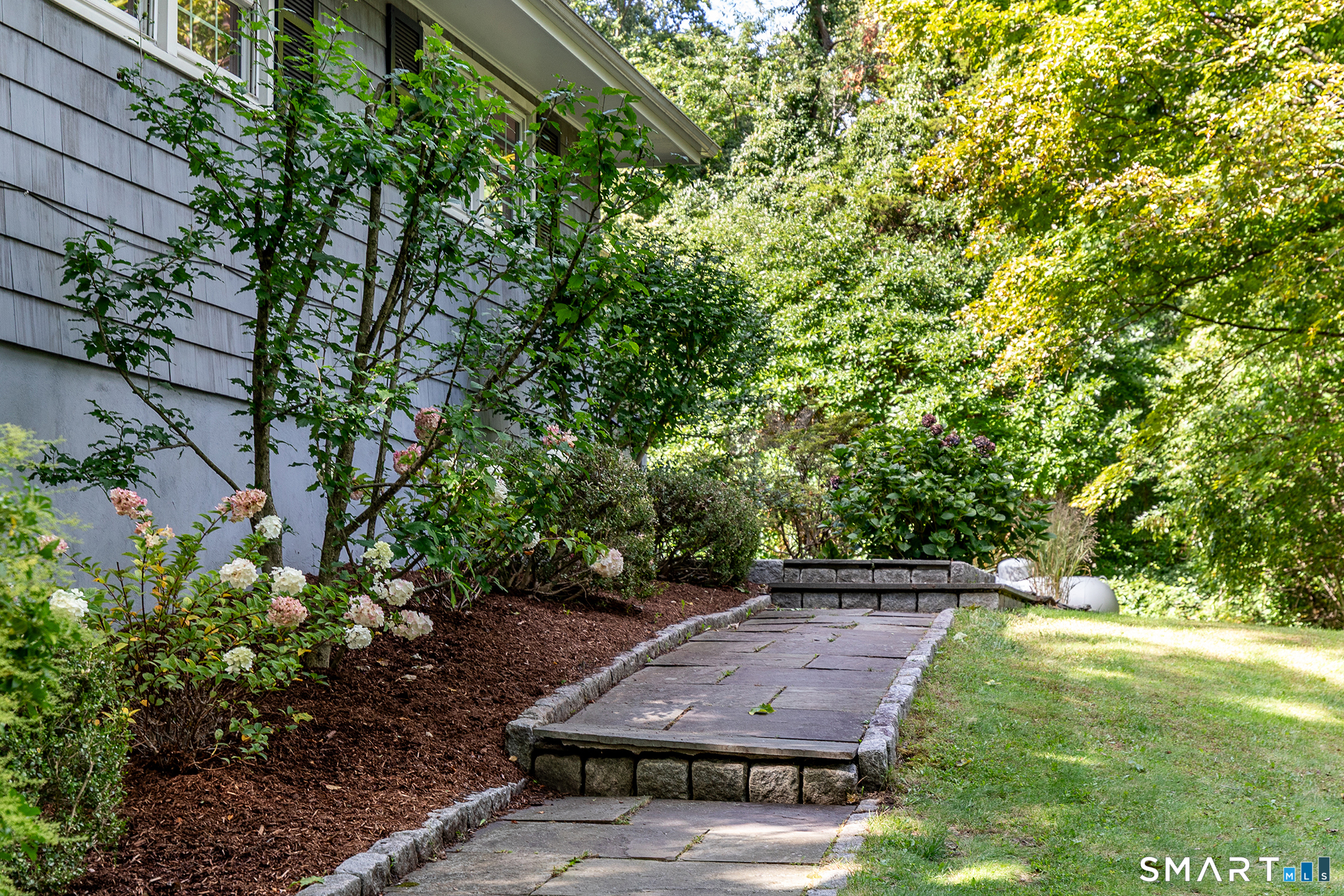 Foto 7 de Casa en venta en 83 Sherman Turnpike, Redding, CT — $775,000
