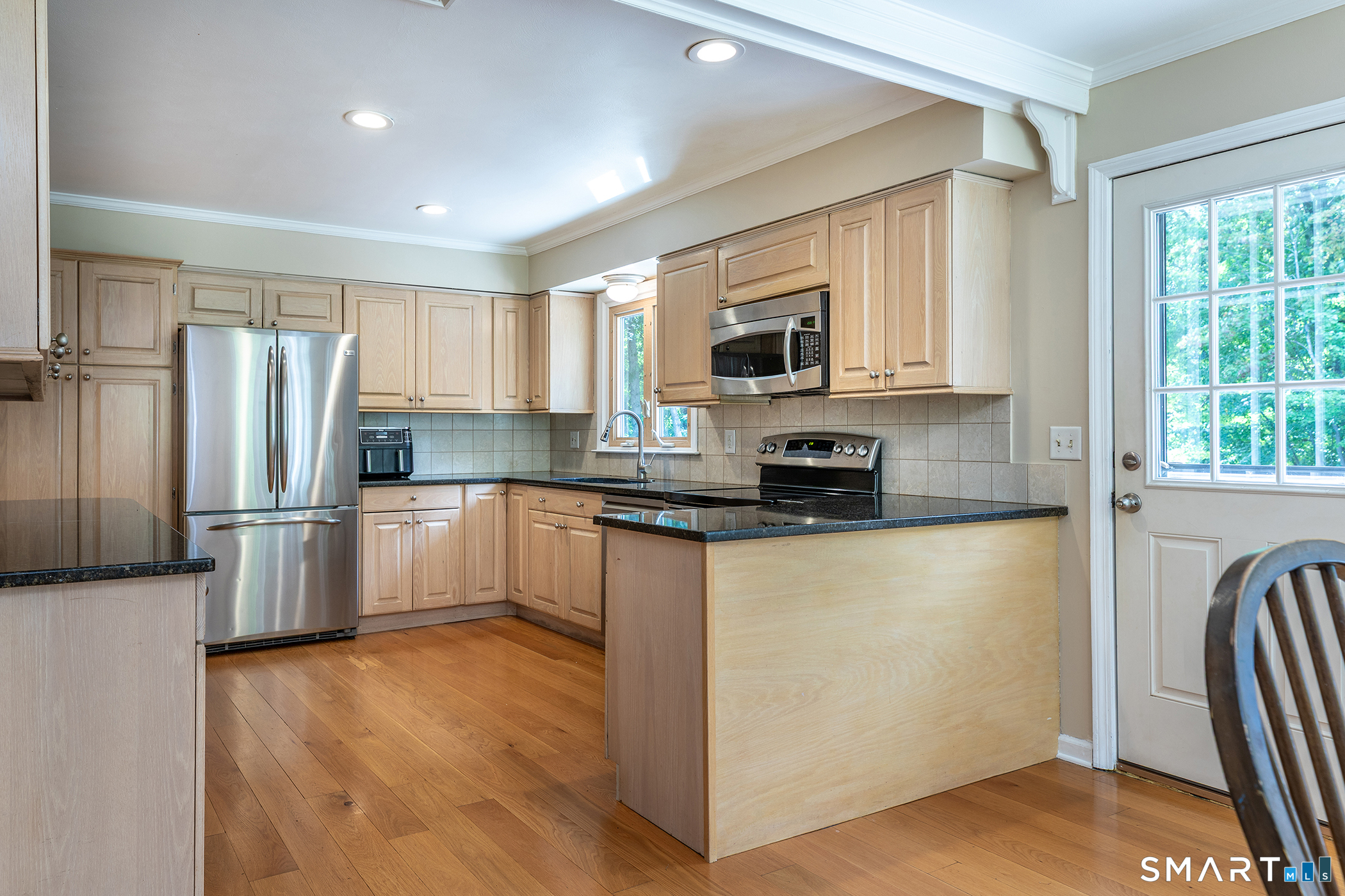 83 Sherman photo 10
