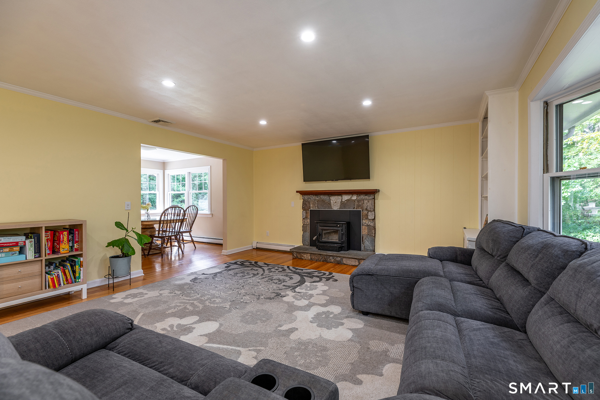 83 Sherman photo 14