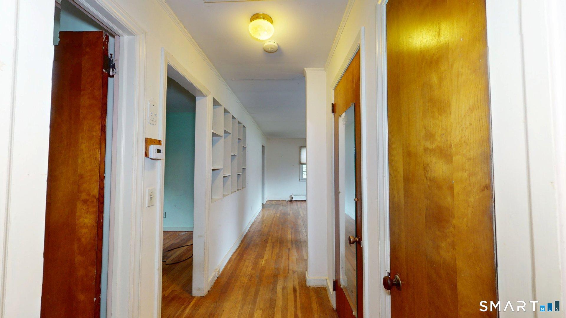 35 Sunset Street photo 25