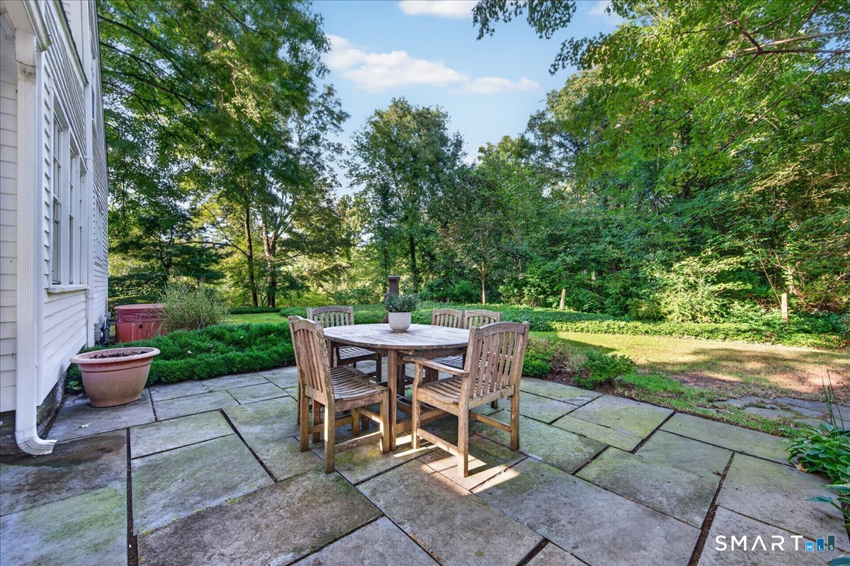 9 Ingham Hill Road photo 31
