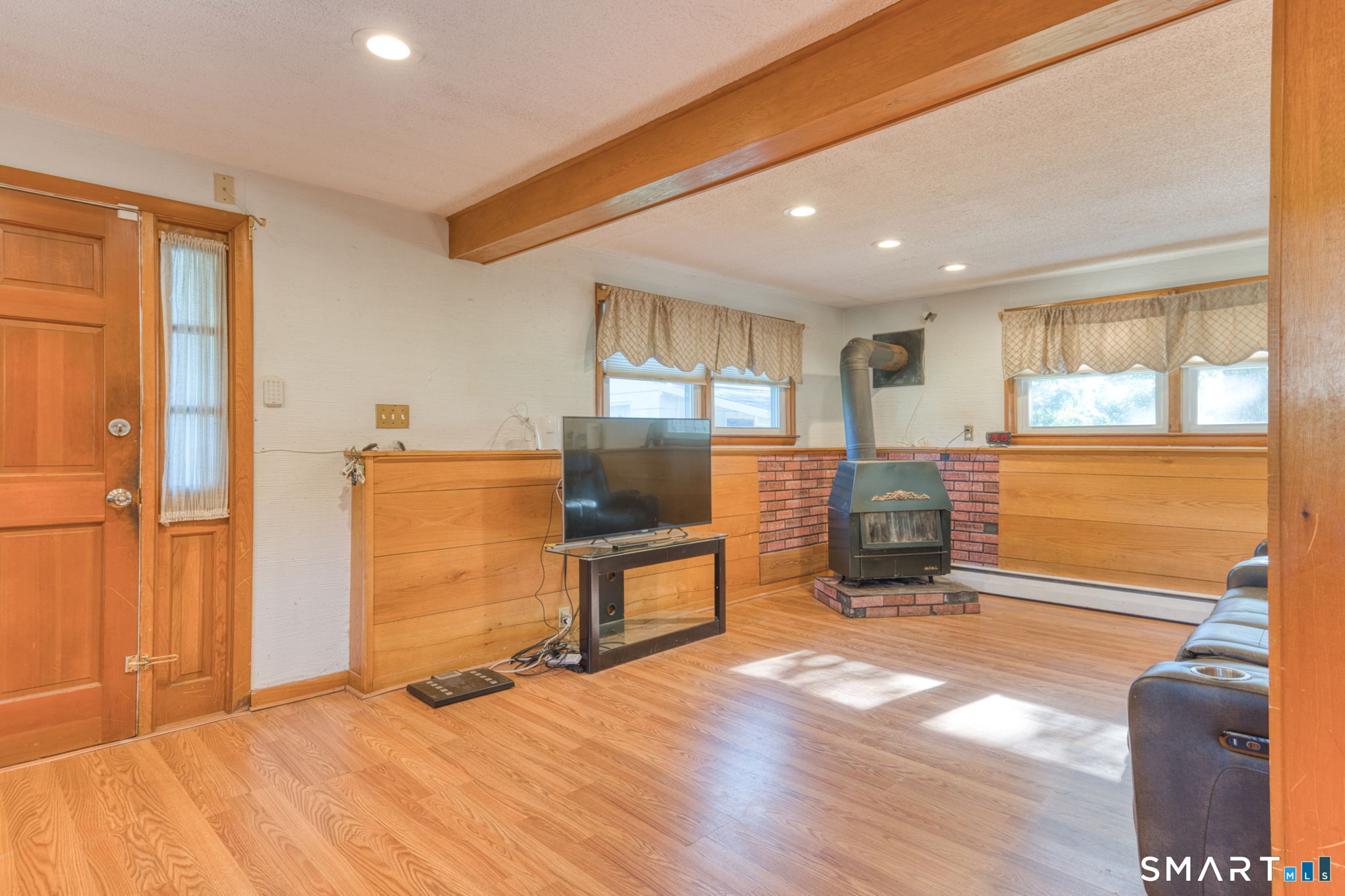 1128 Poqunock Avenue photo 10