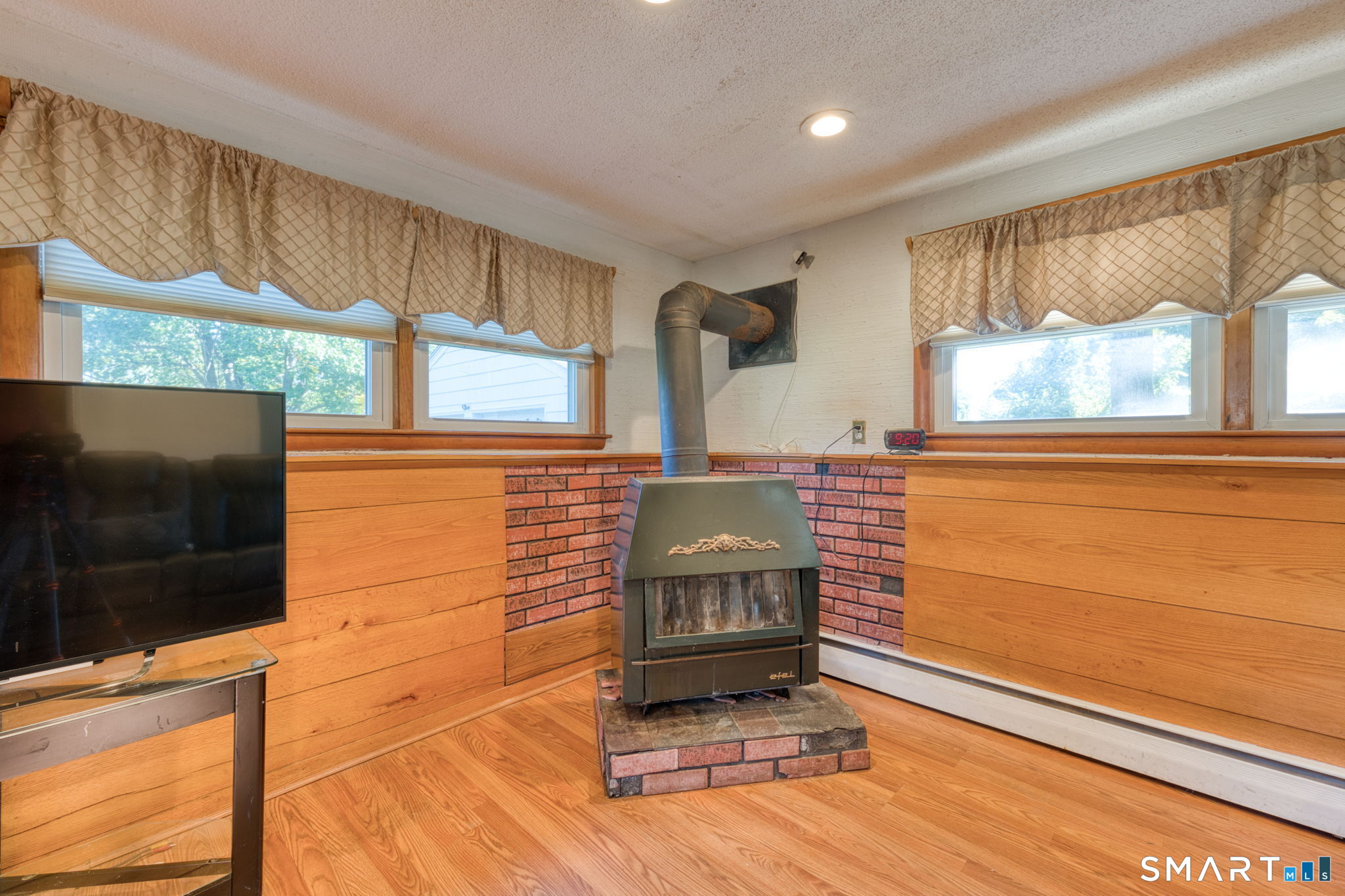 1128 Poqunock Avenue photo 11