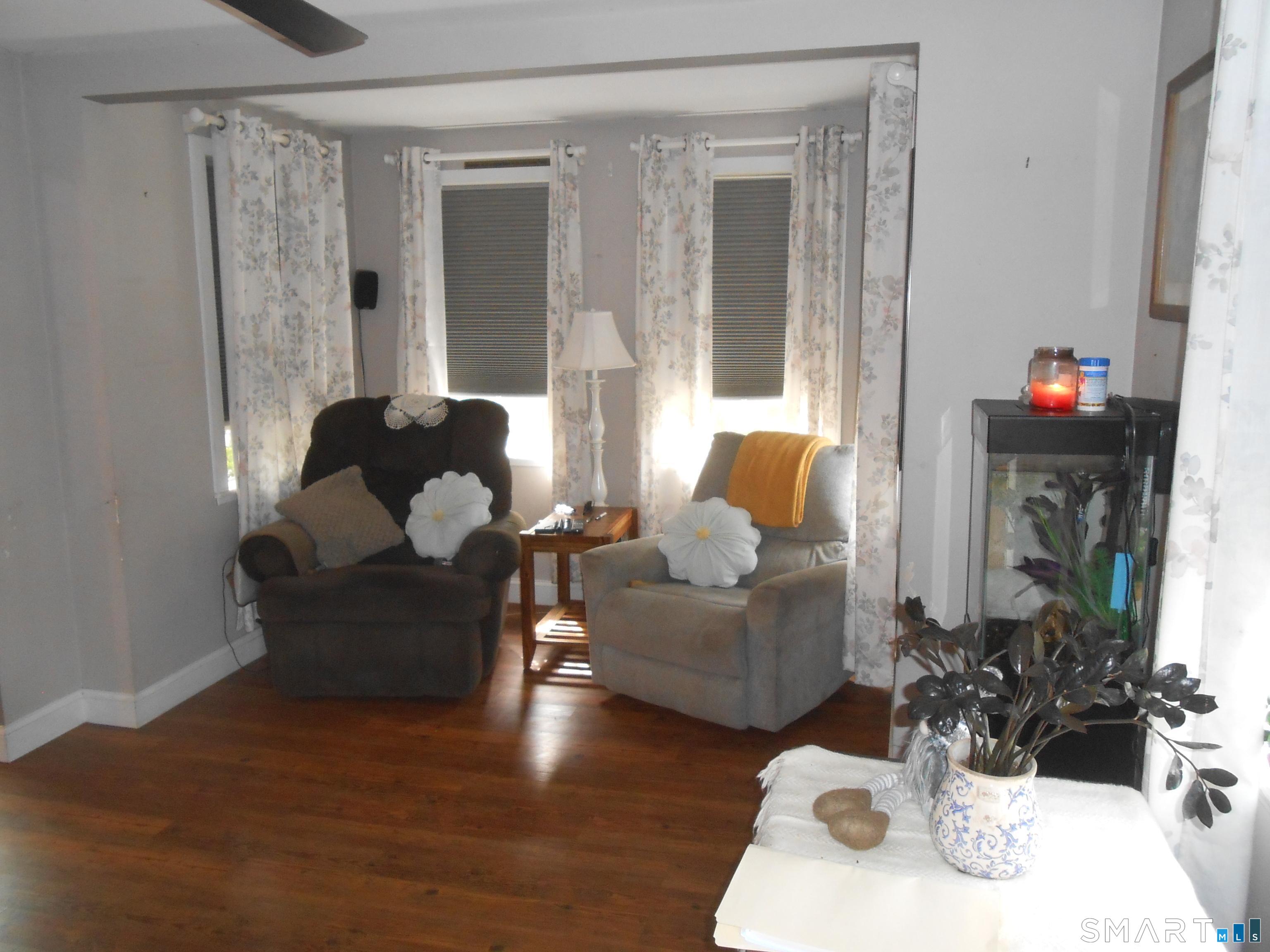 13 Burritt Place photo 11