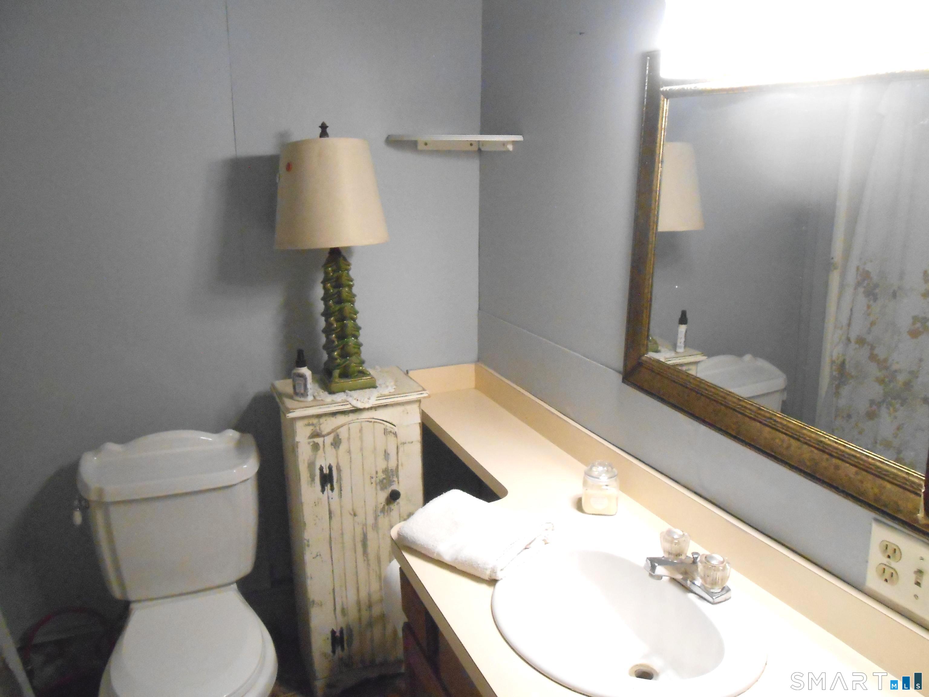 13 Burritt Place photo 12