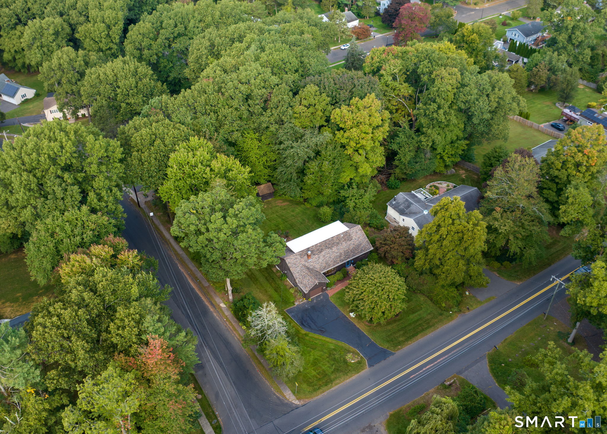 Photo 2 of Single family home for sale at 1510 Flanders Rd, Southington, CT 06489 | MLS# 24209691 | Listing updated on 2026-09-26