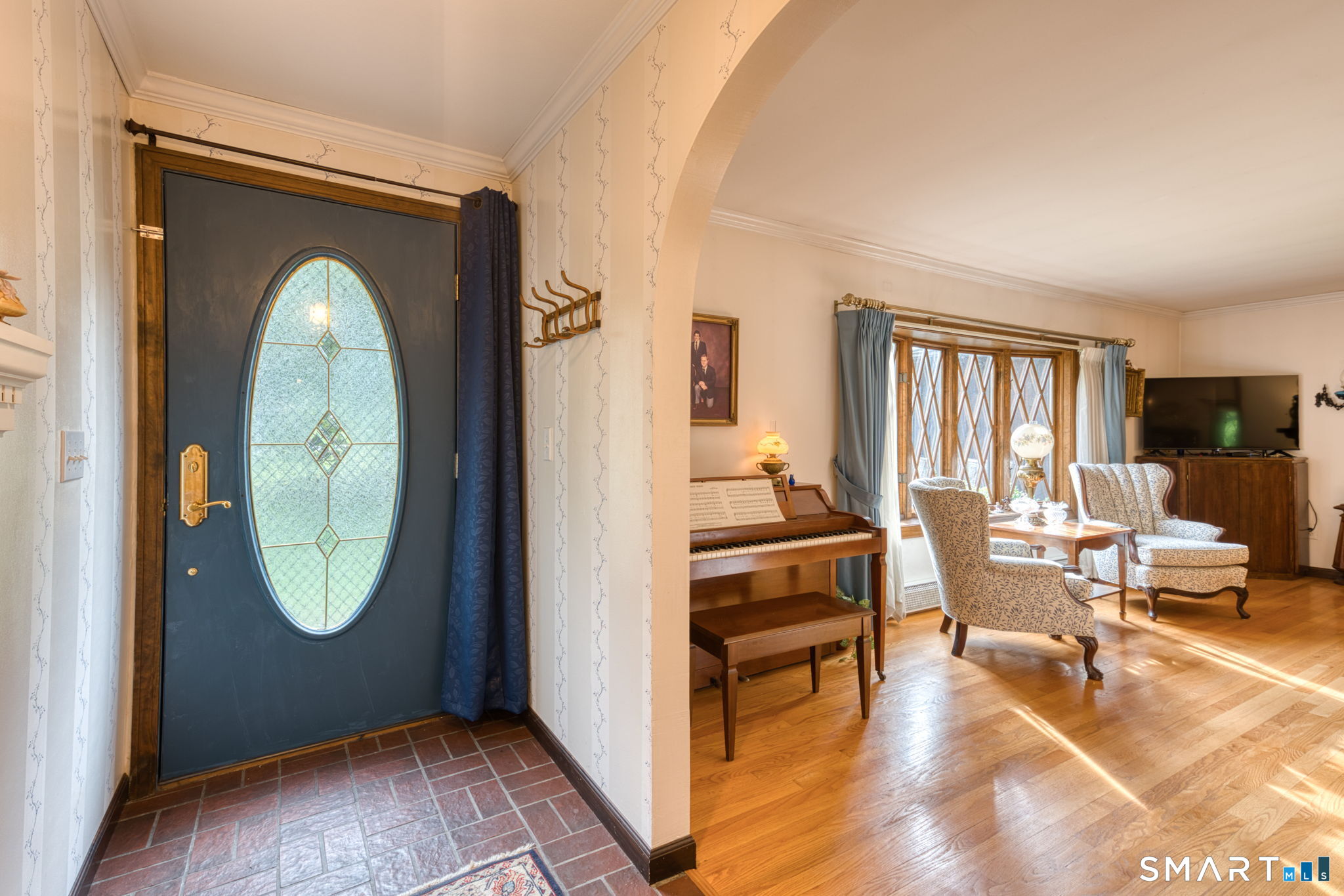 Photo 3 of Single family home for sale at 1510 Flanders Rd, Southington, CT 06489 | MLS# 24209691 | Listing updated on 2026-09-26