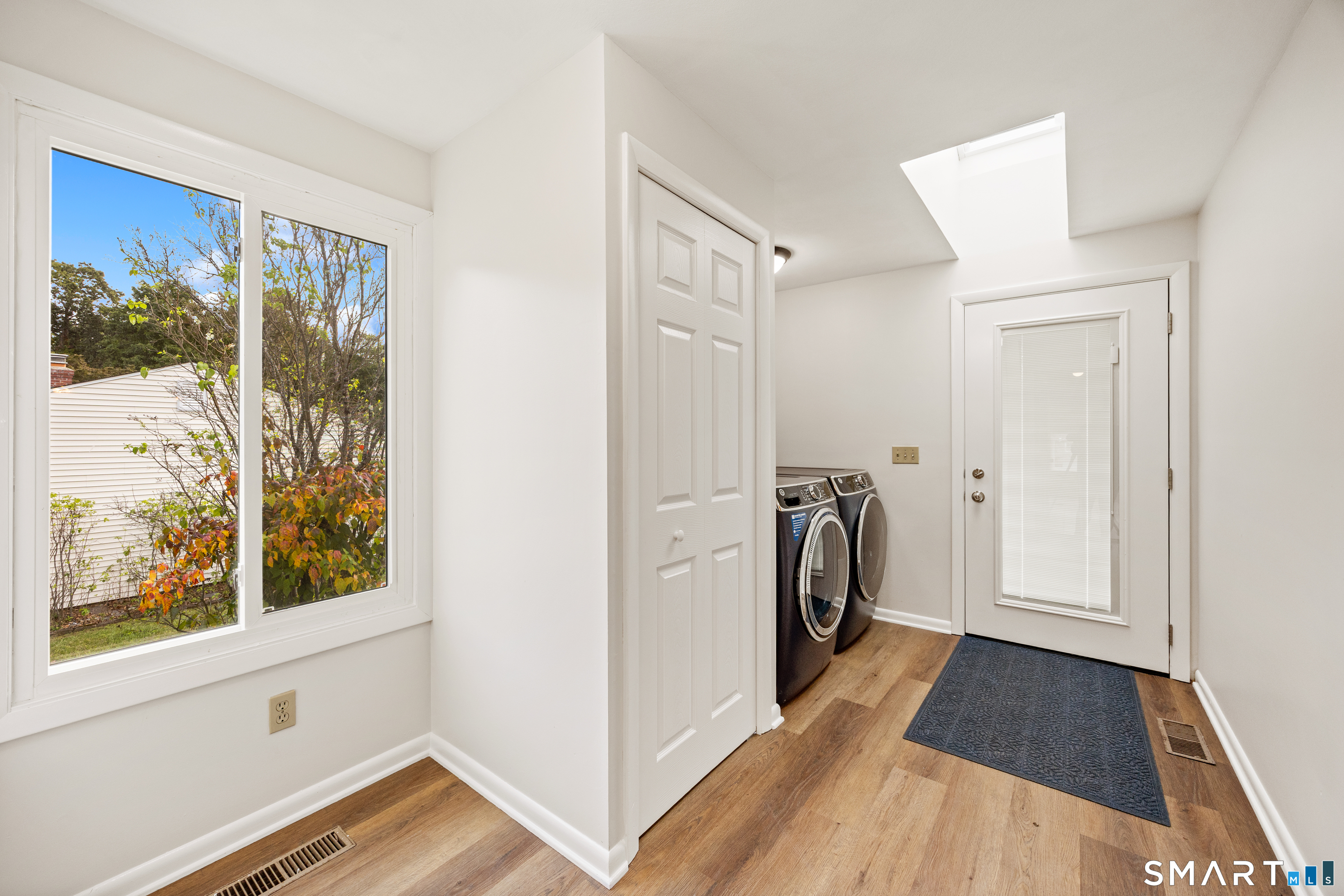 190 Remus Road photo 10