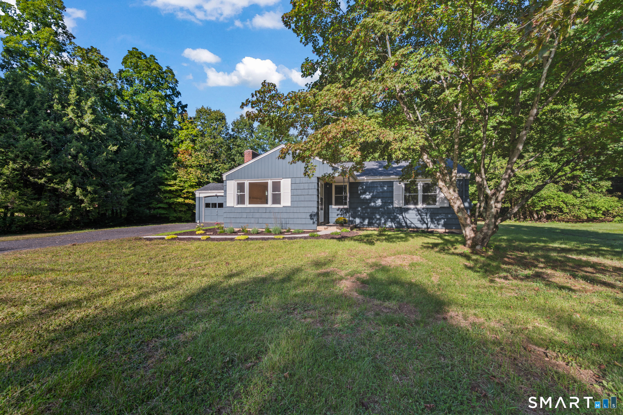 4 Woodcliff Drive
