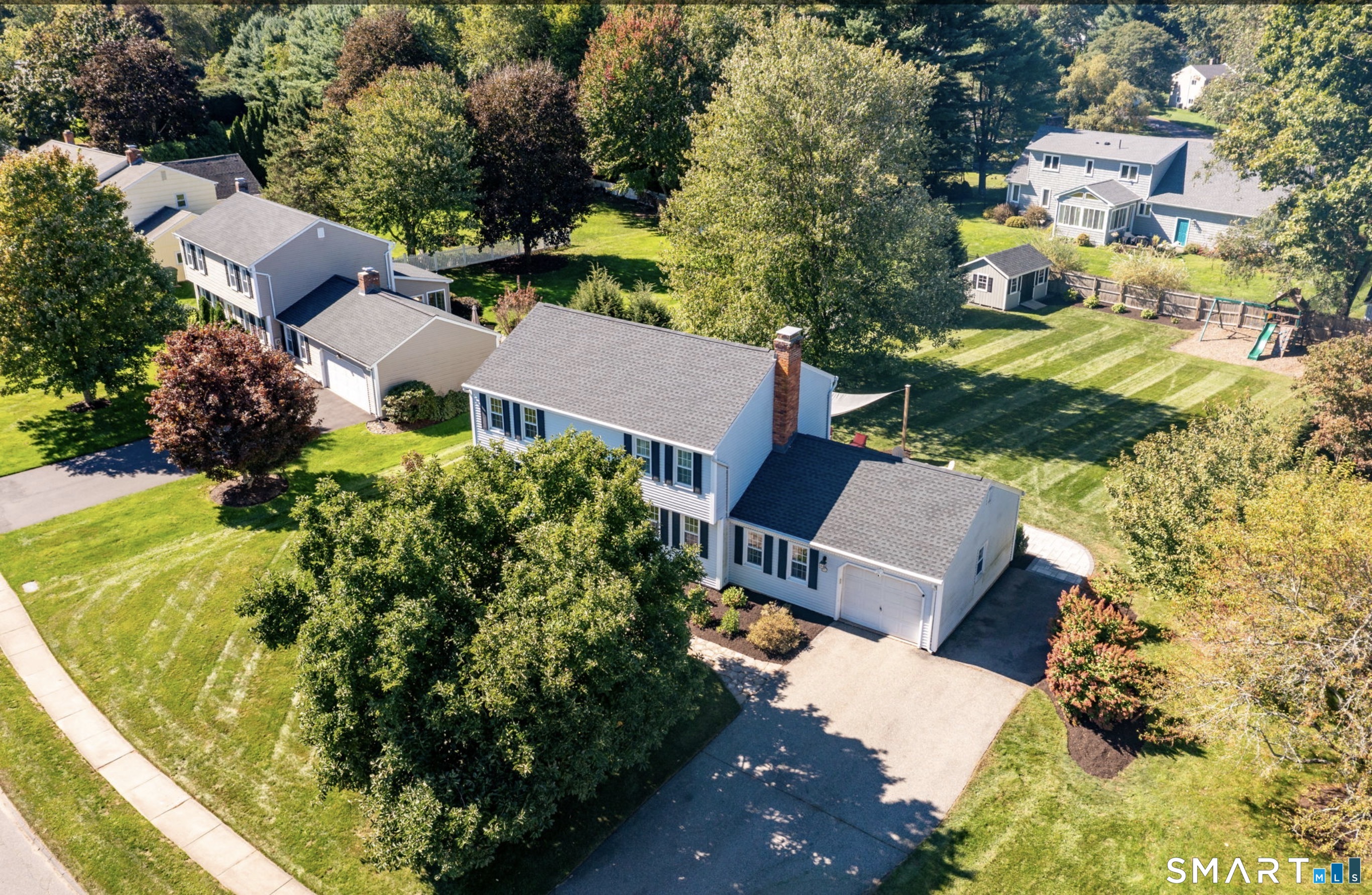 Photo 1 of Single family home for sale at 41 Wadsworth St, Glastonbury, CT 06033 | MLS# 24210018 | Listing updated on 2026-10-02