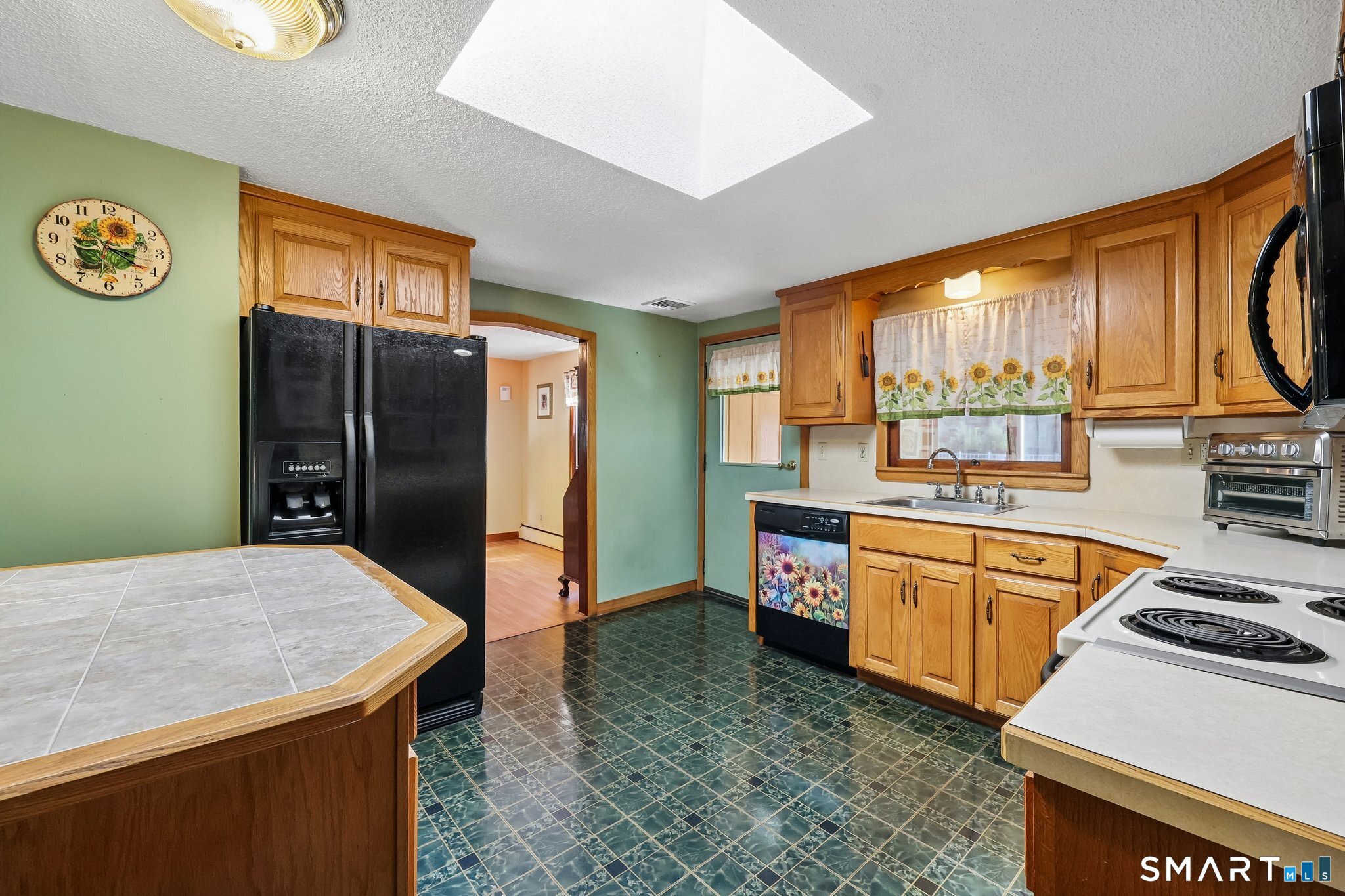 222 Tomlinson Avenue photo 12