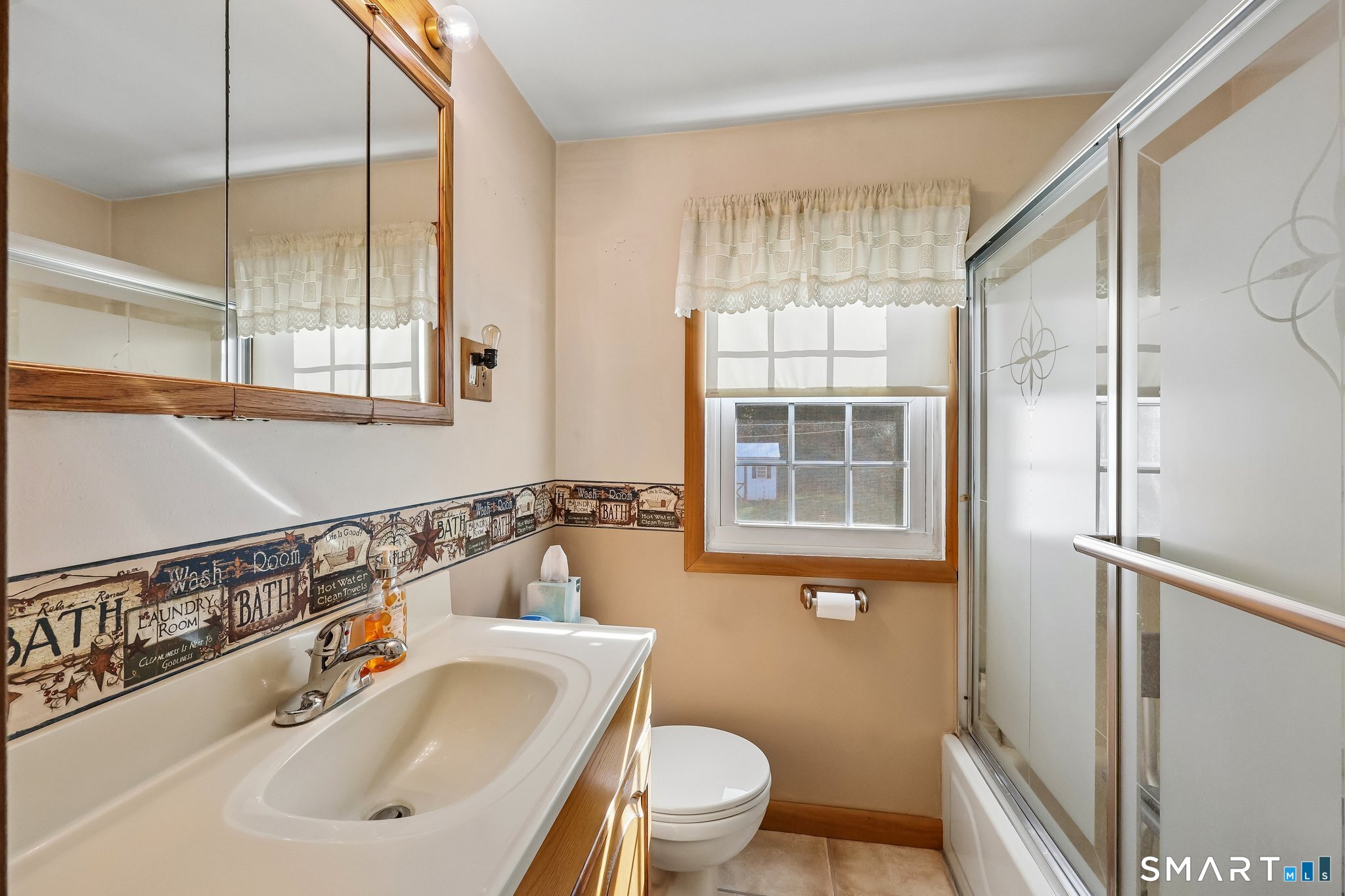 222 Tomlinson Avenue photo 15